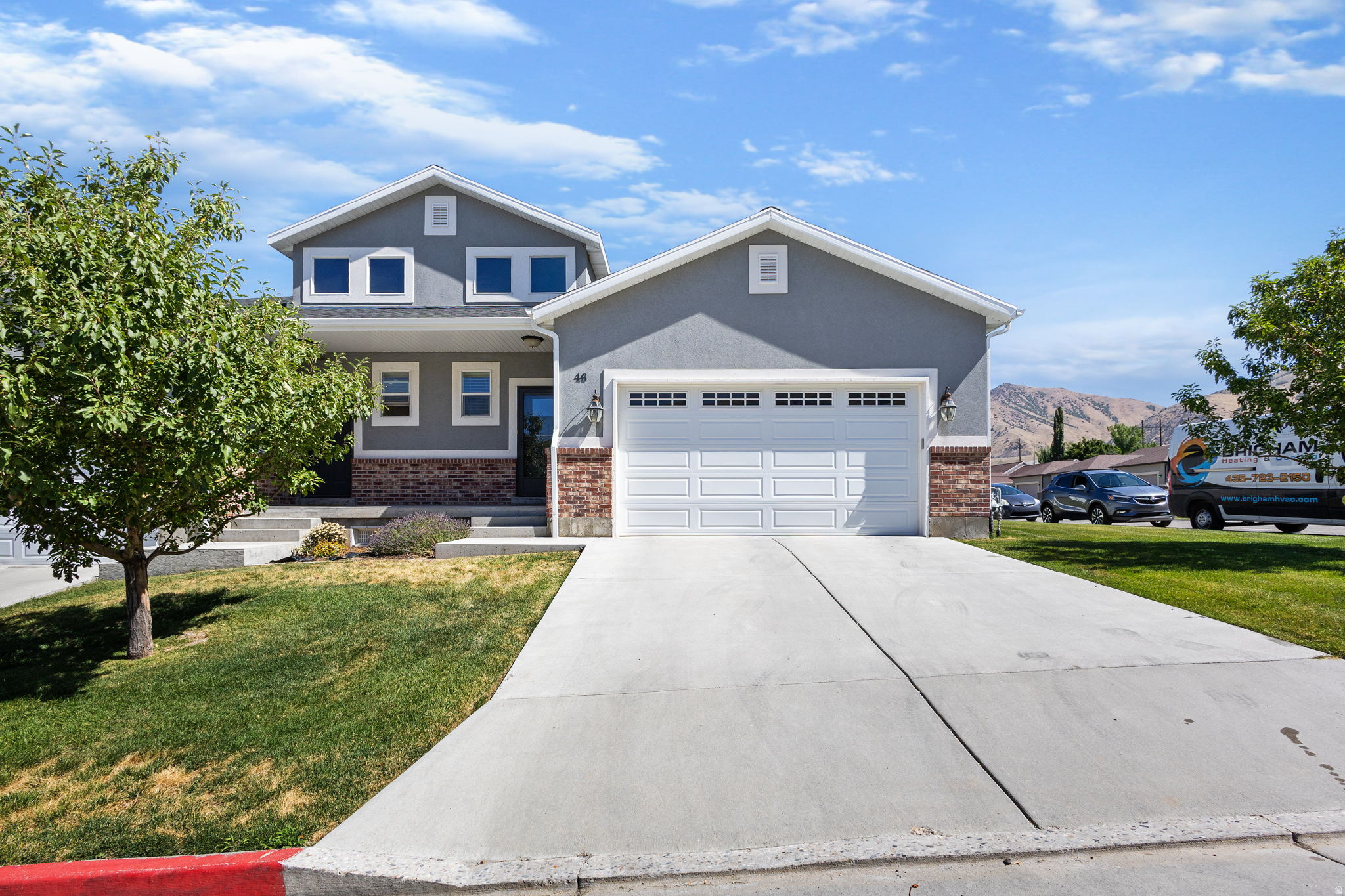 EAGLE CREST - Residential