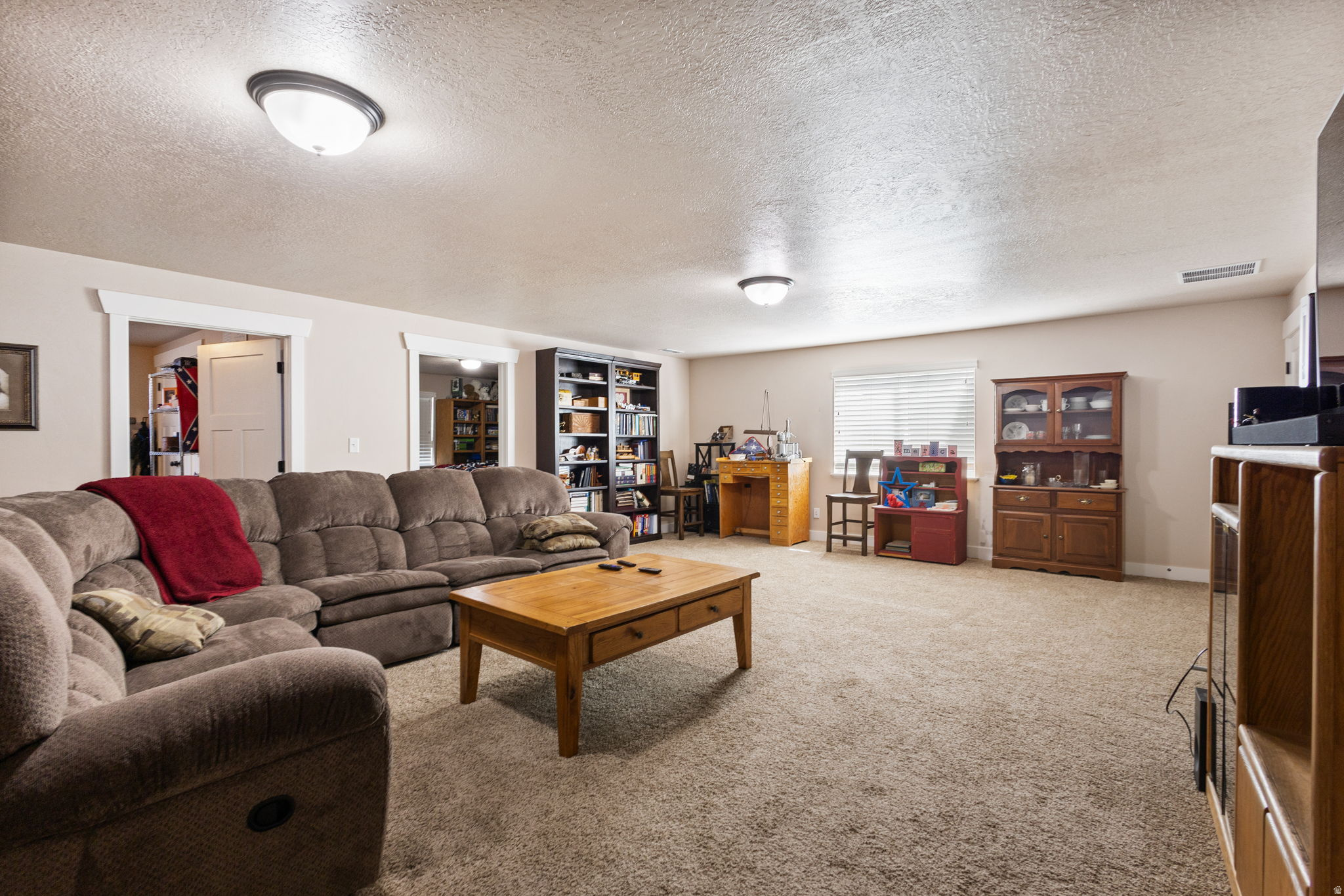EAGLE CREST - Residential