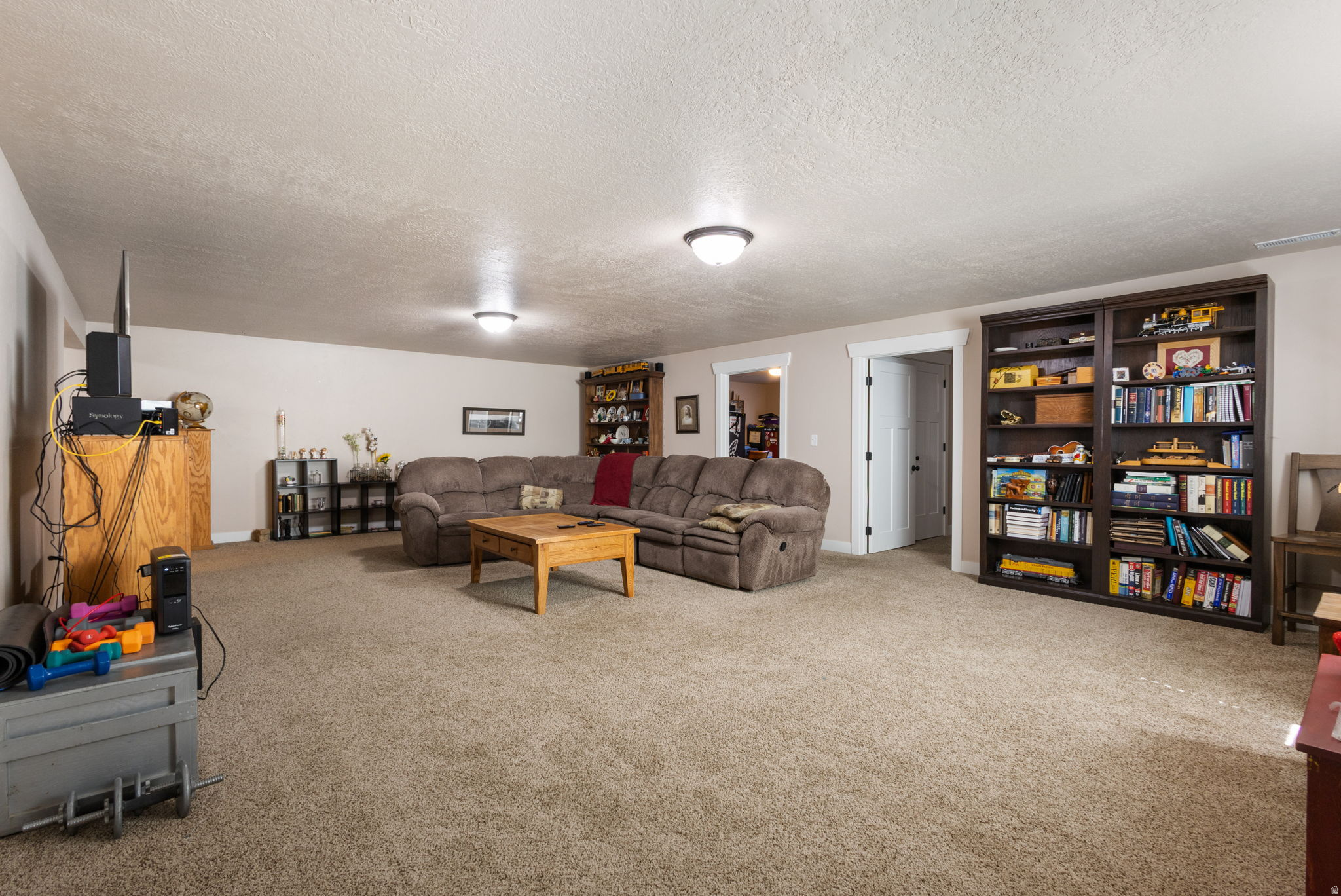 EAGLE CREST - Residential