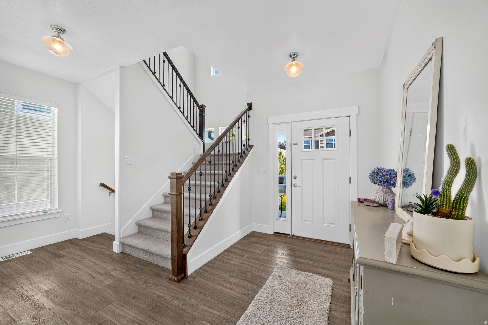 COTTAGE COURT 2 - Residential