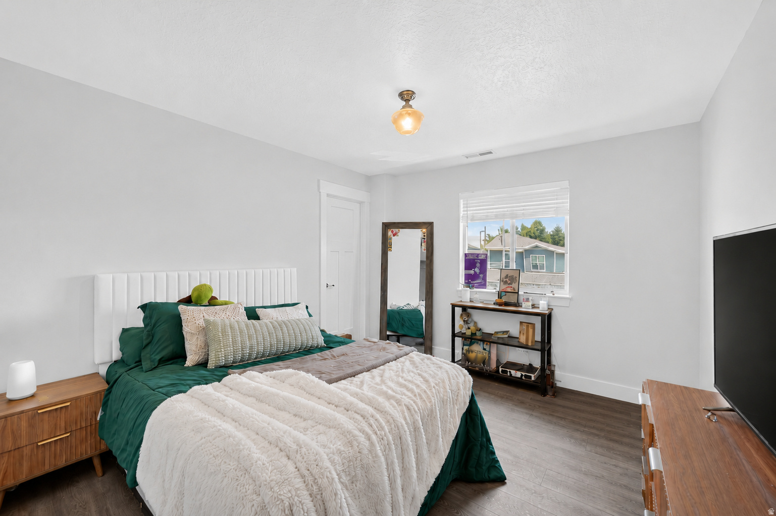 COTTAGE COURT 2 - Residential