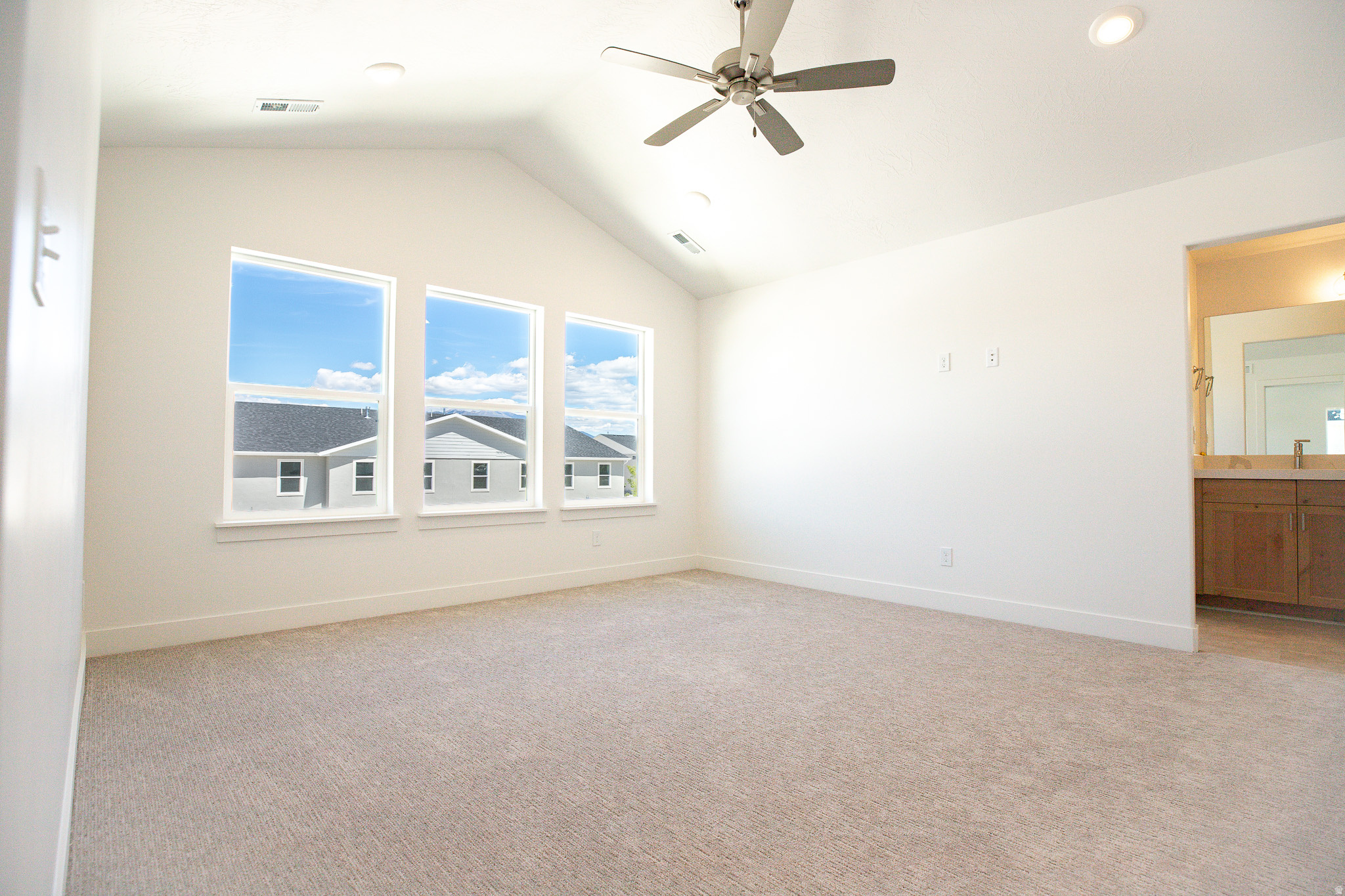 SALEM FIELDS - Residential