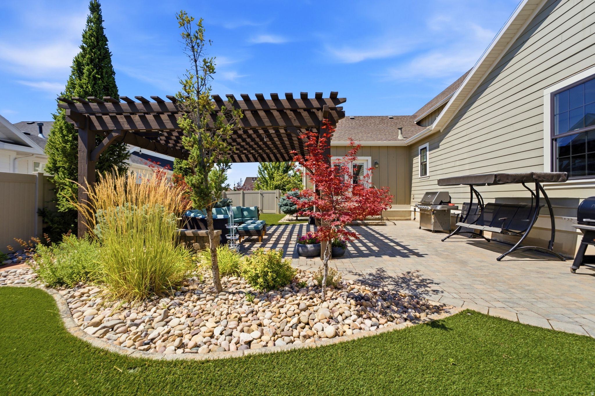 HILL FARMS - Residential
