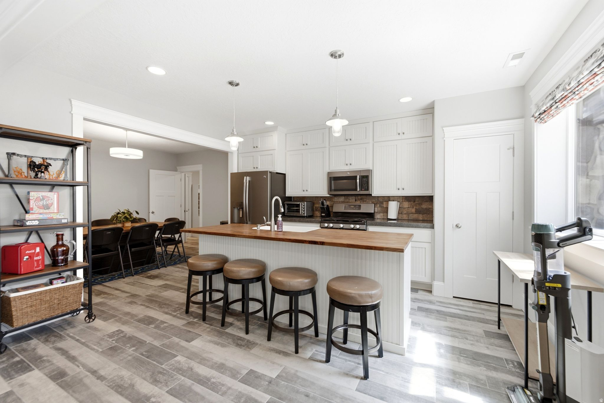 HILL FARMS - Residential