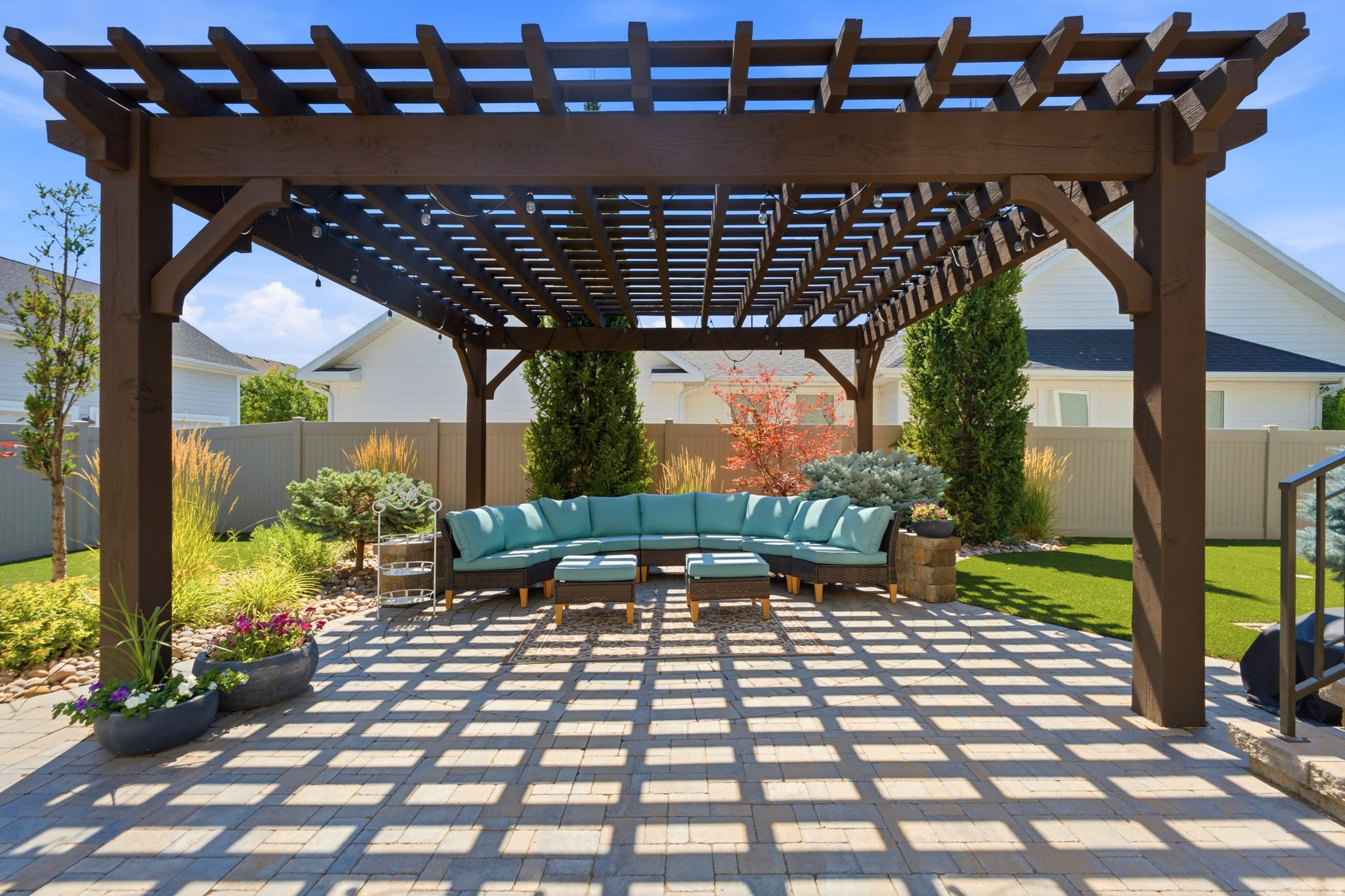 HILL FARMS - Residential