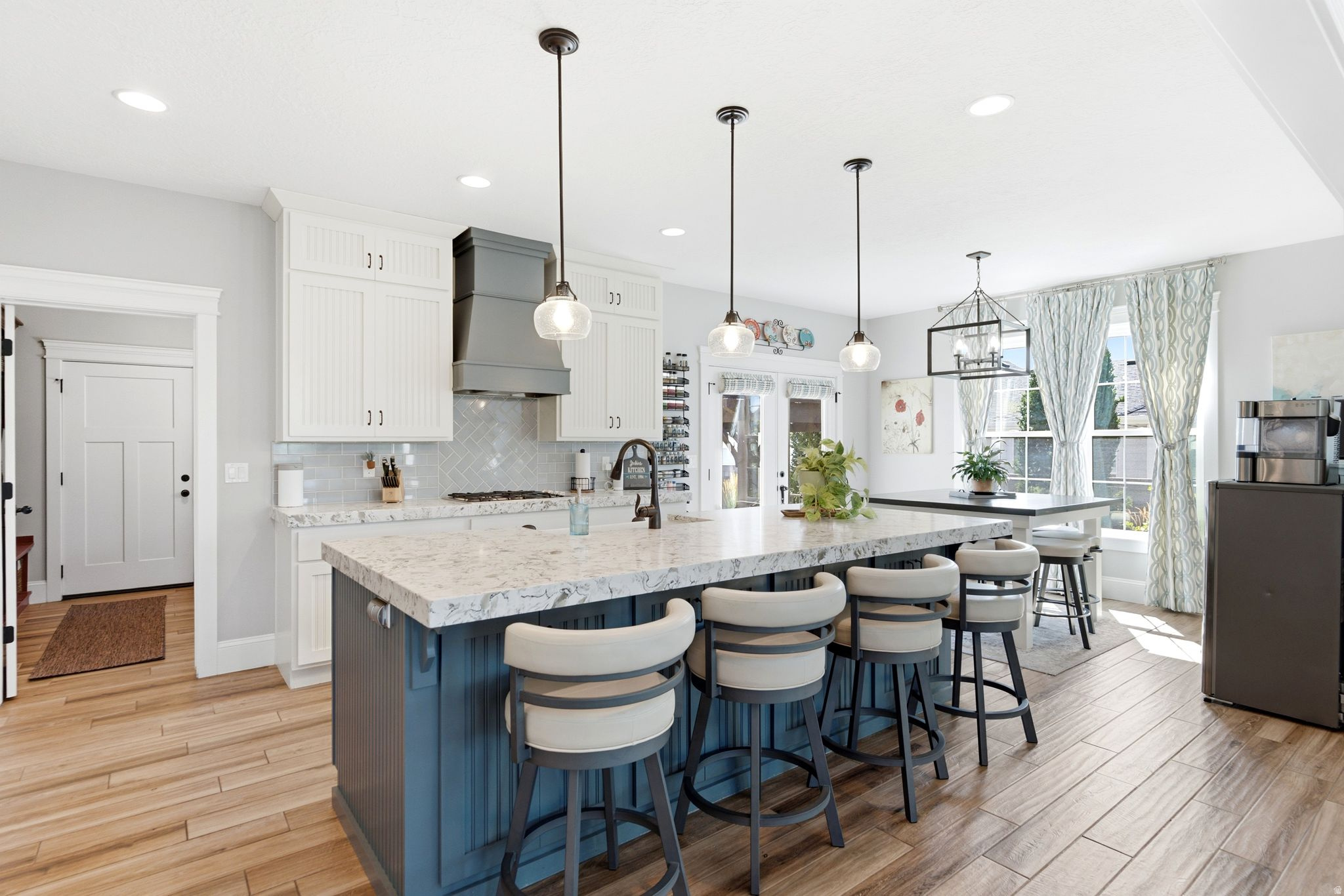 HILL FARMS - Residential