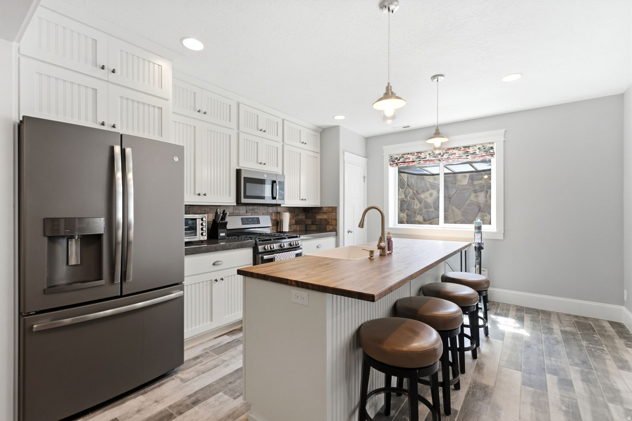 HILL FARMS - Residential