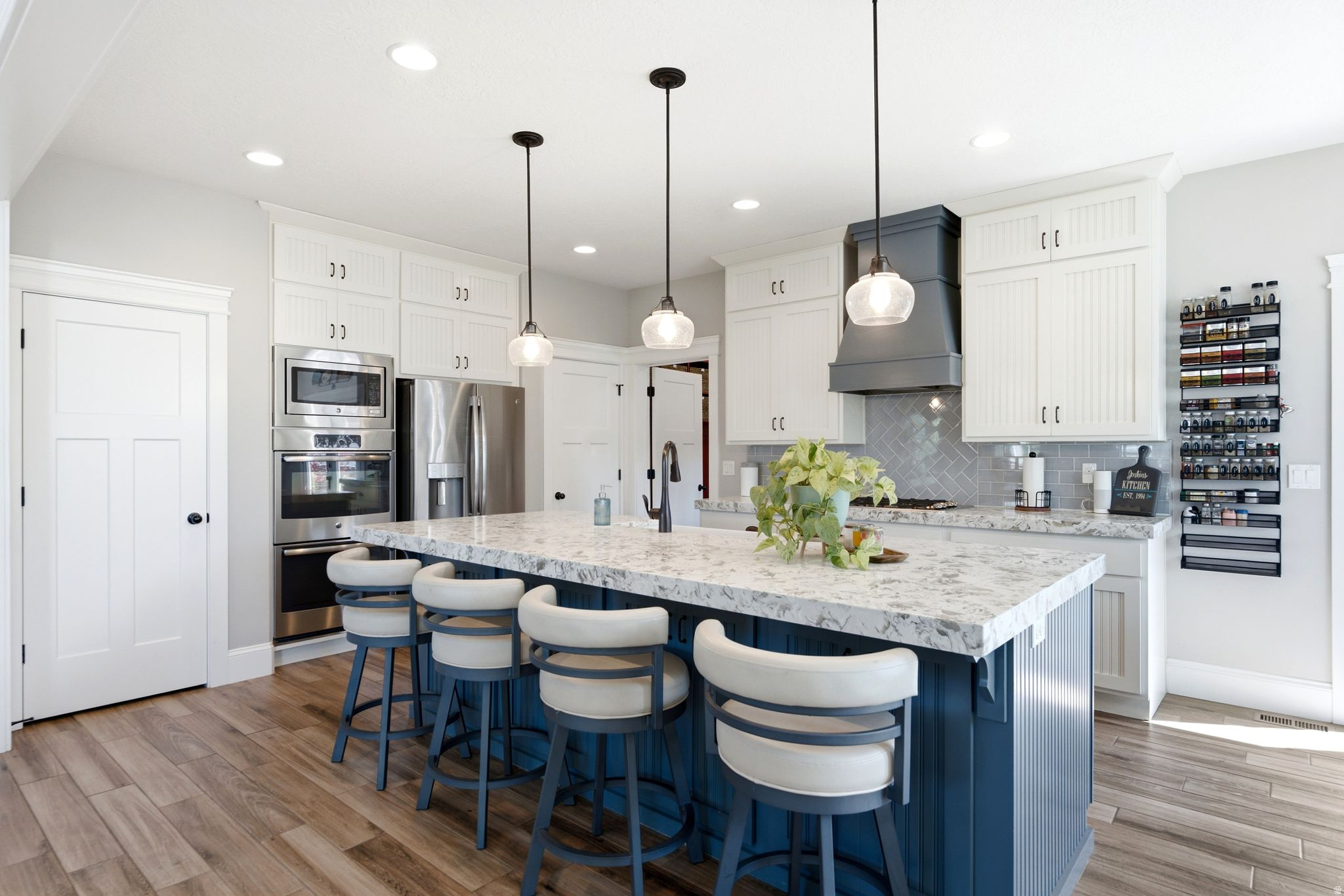HILL FARMS - Residential