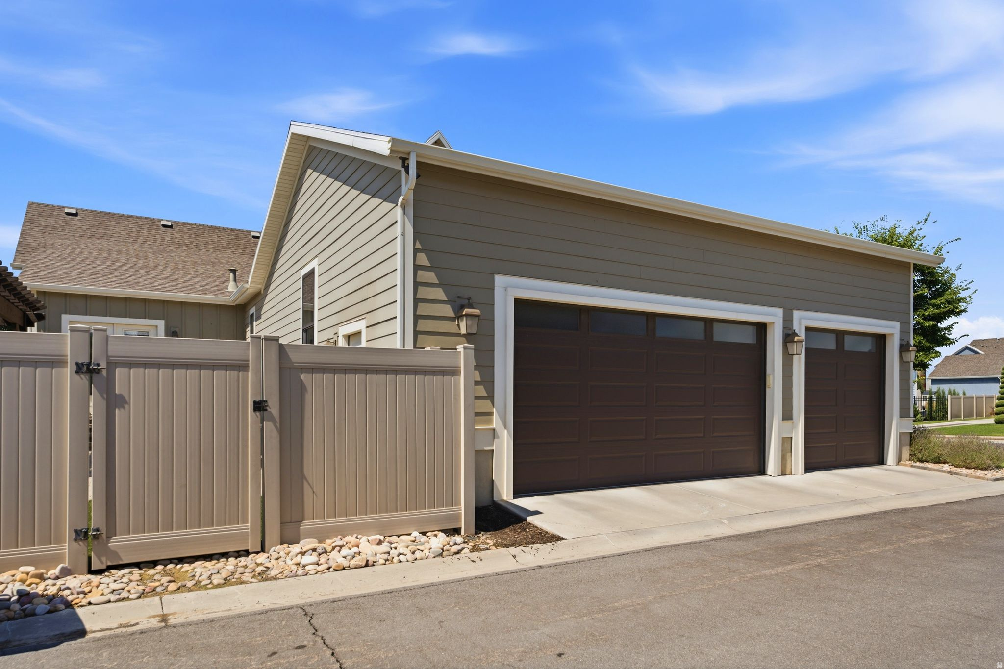 HILL FARMS - Residential