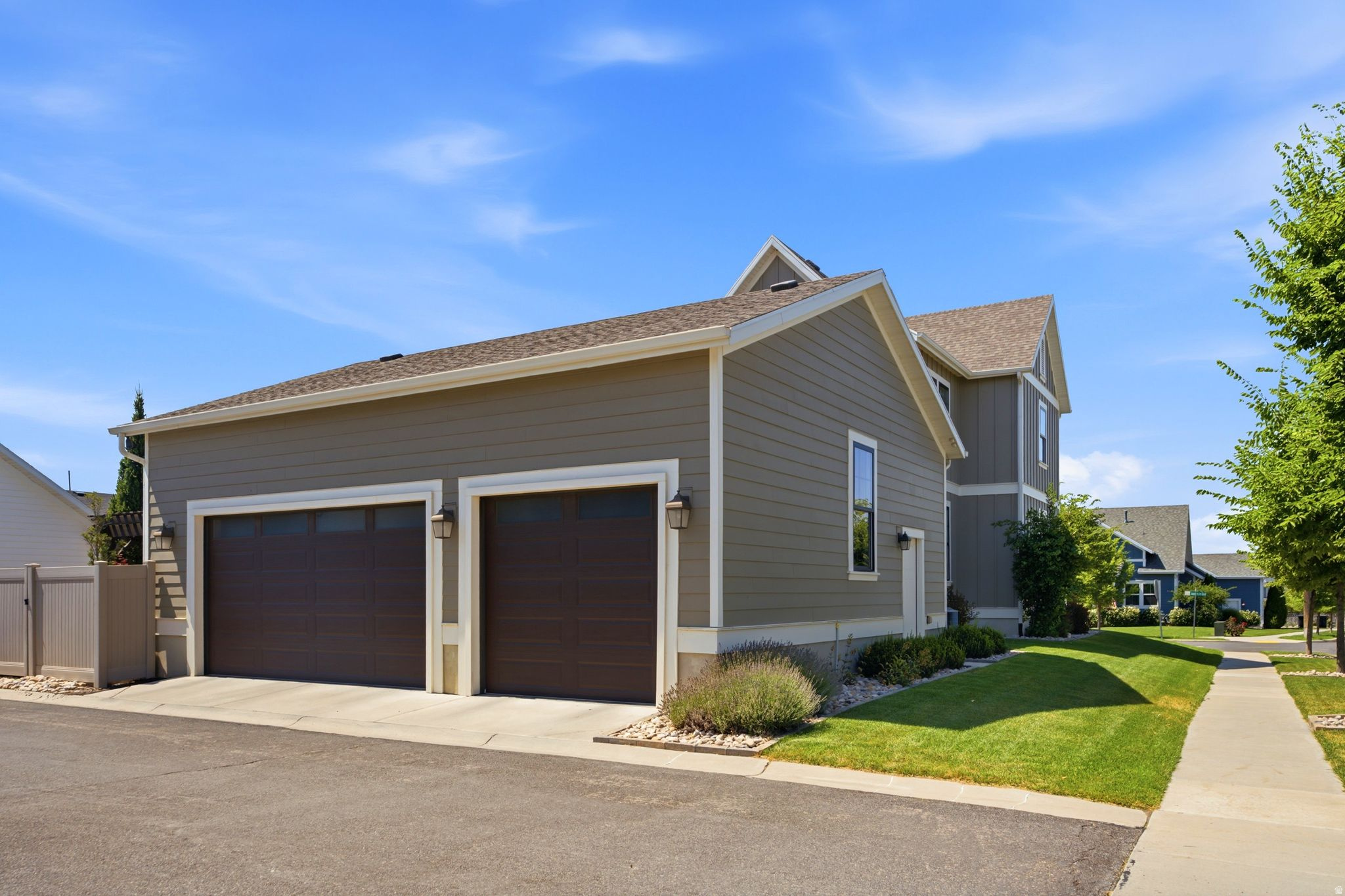 HILL FARMS - Residential