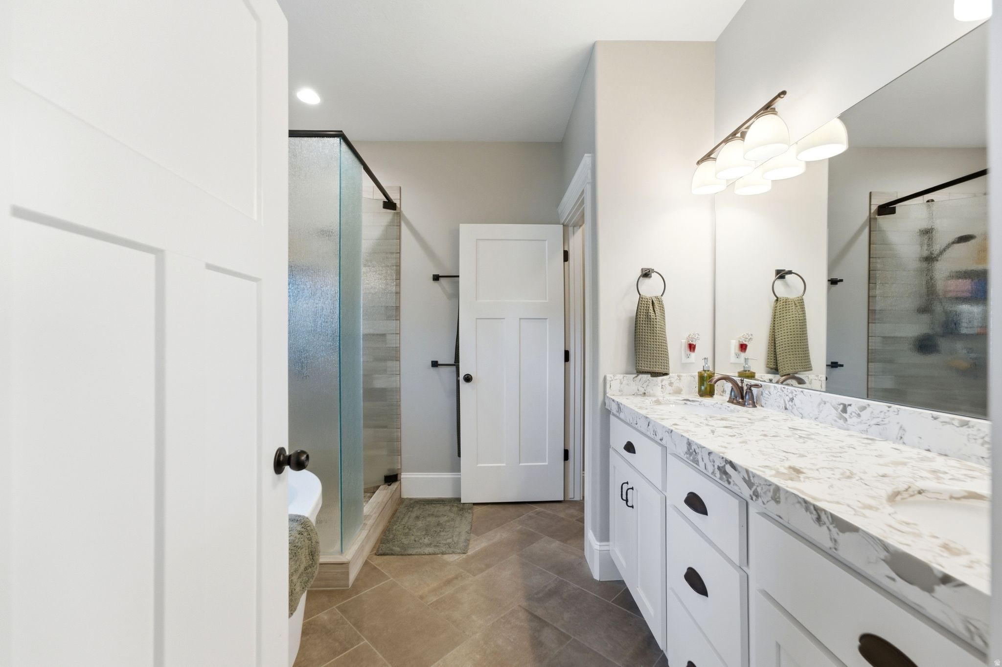 HILL FARMS - Residential