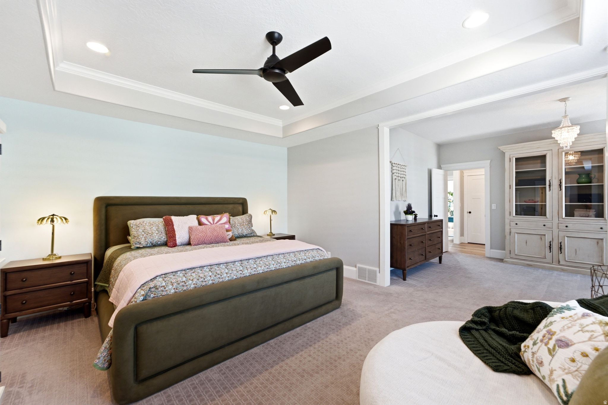 HILL FARMS - Residential