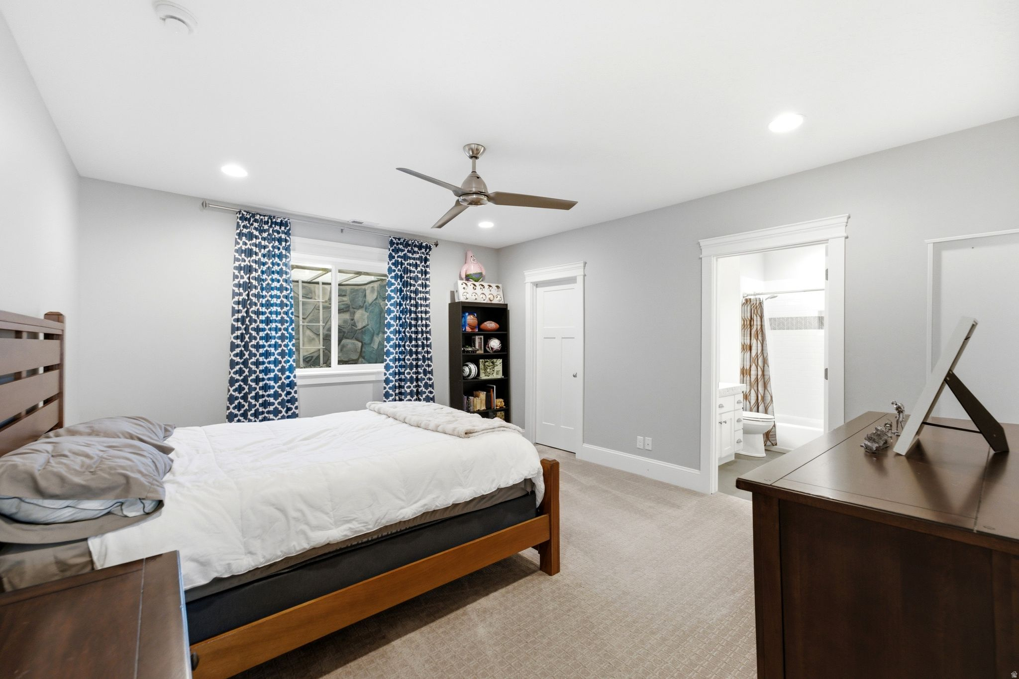 HILL FARMS - Residential