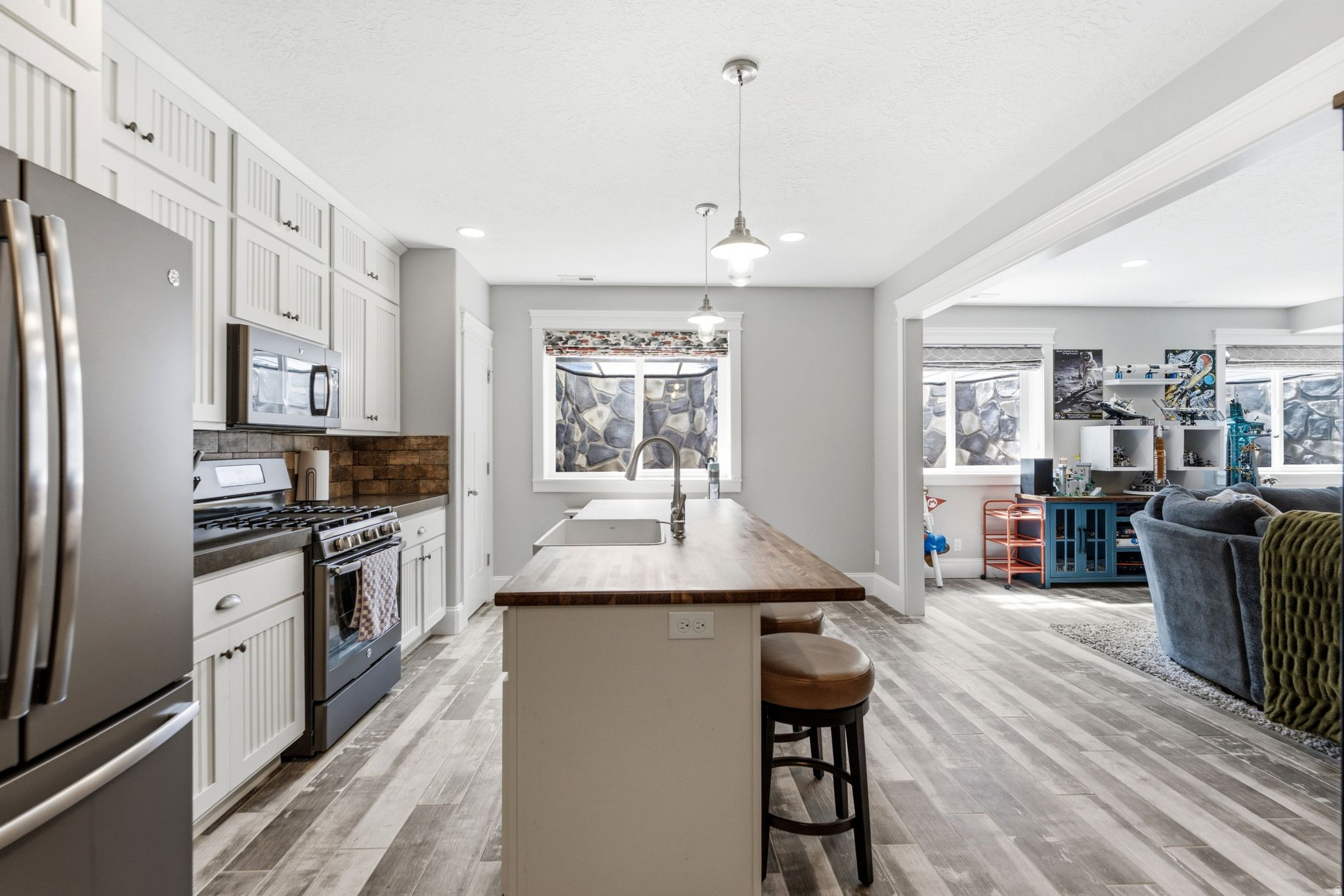 HILL FARMS - Residential