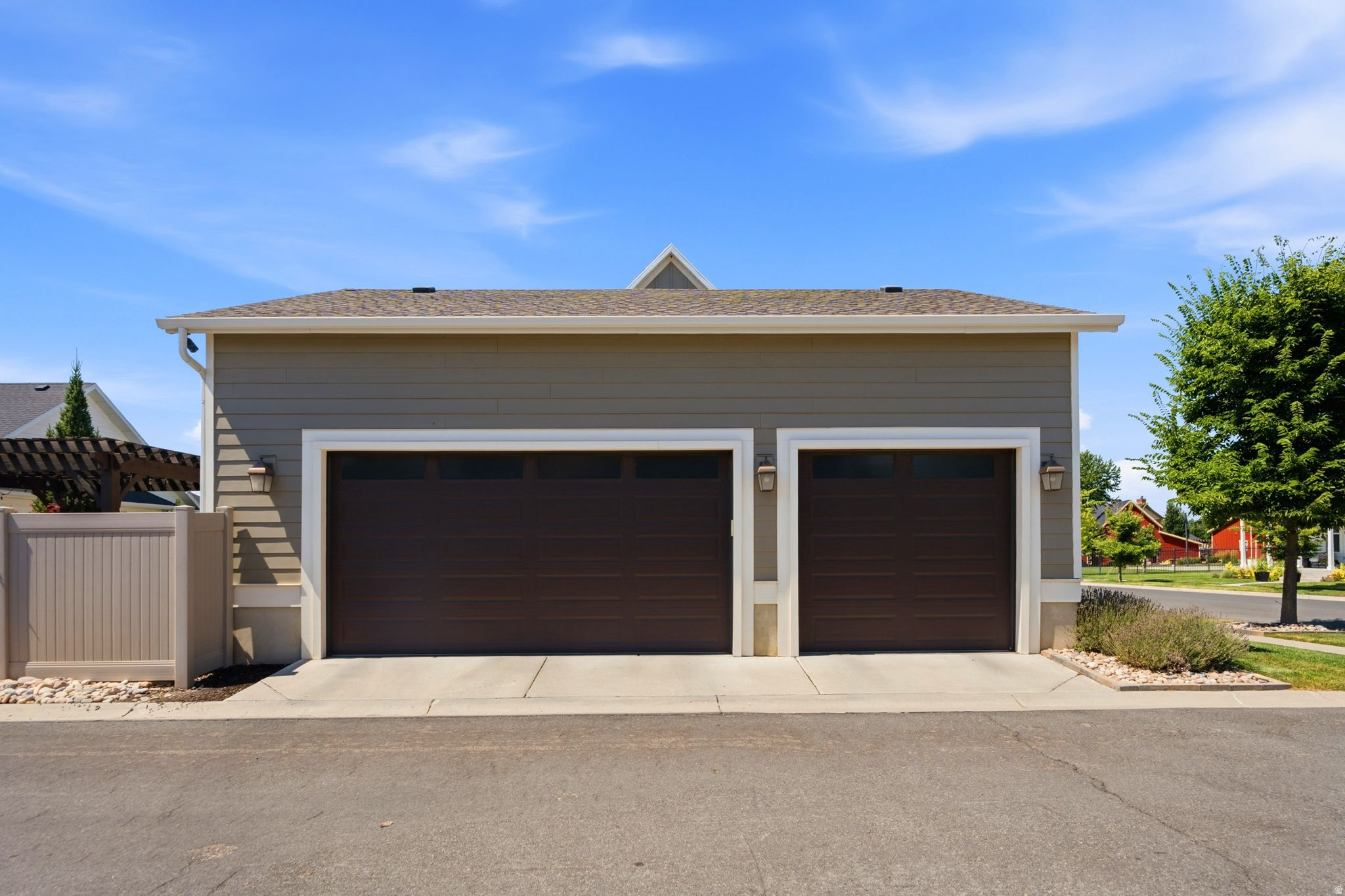 HILL FARMS - Residential