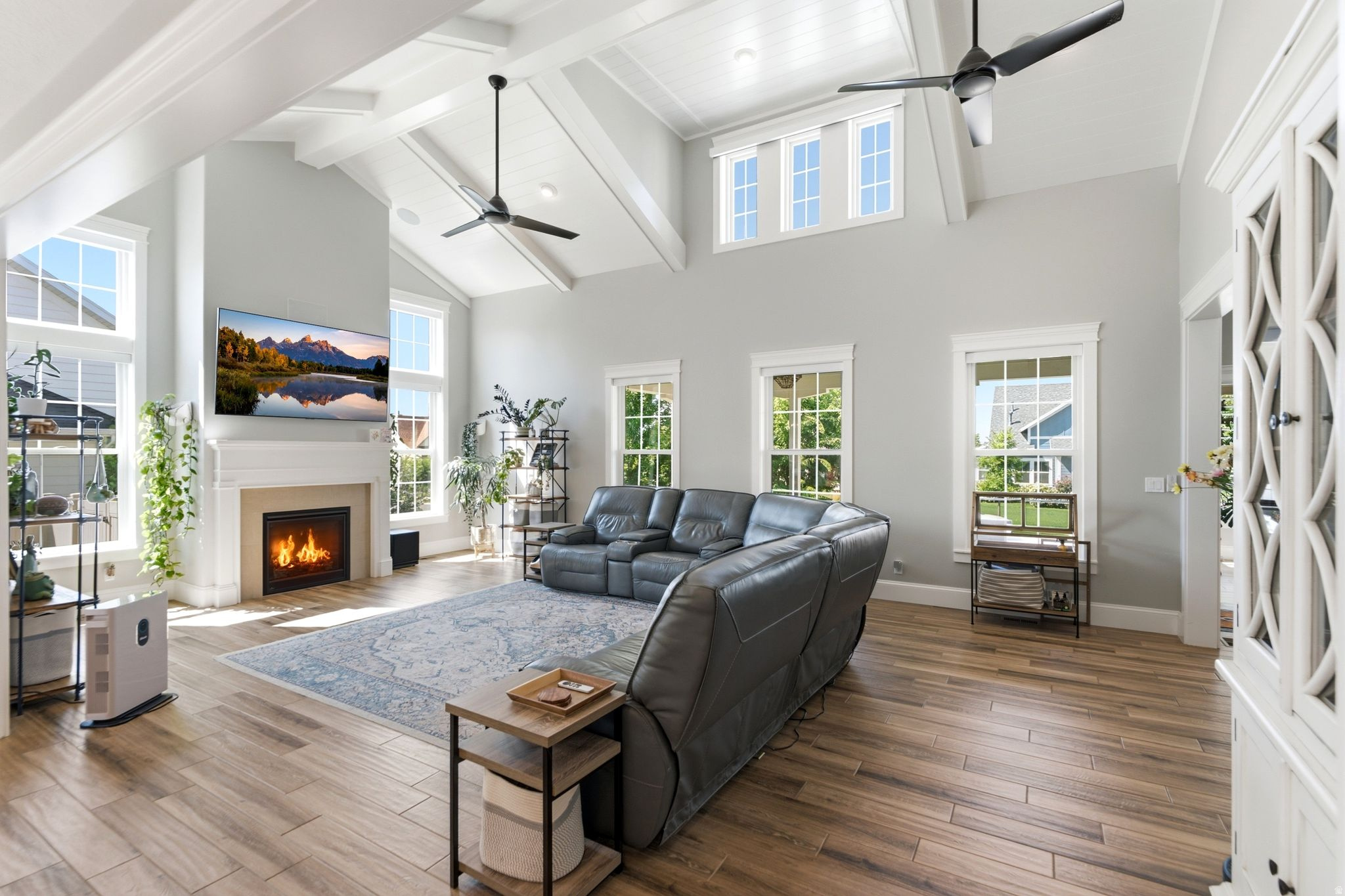 HILL FARMS - Residential