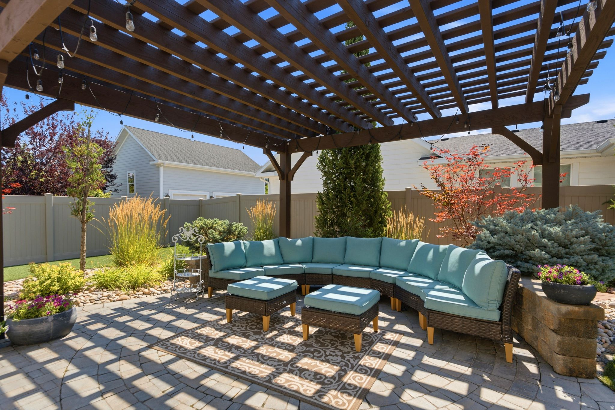 HILL FARMS - Residential