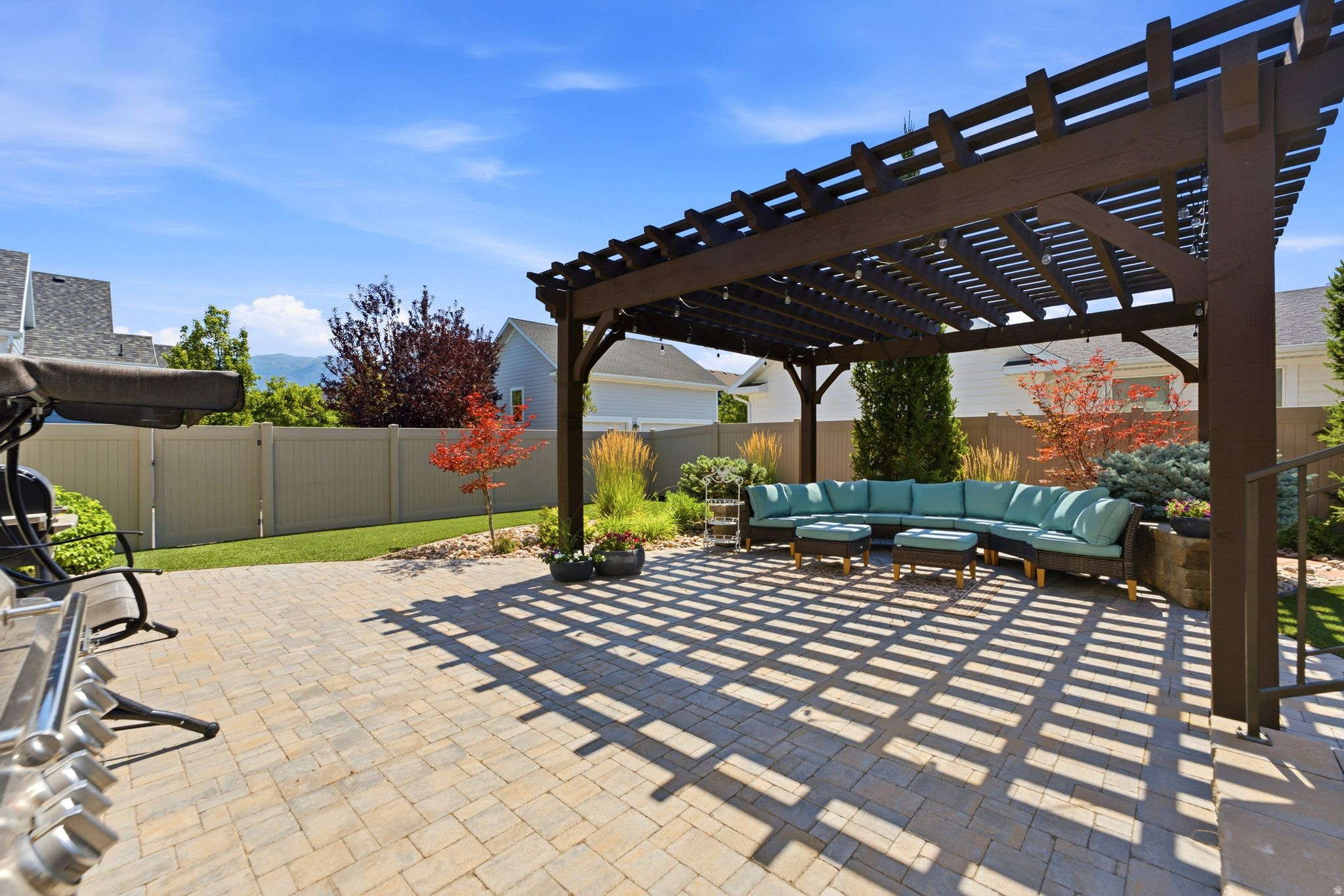 HILL FARMS - Residential