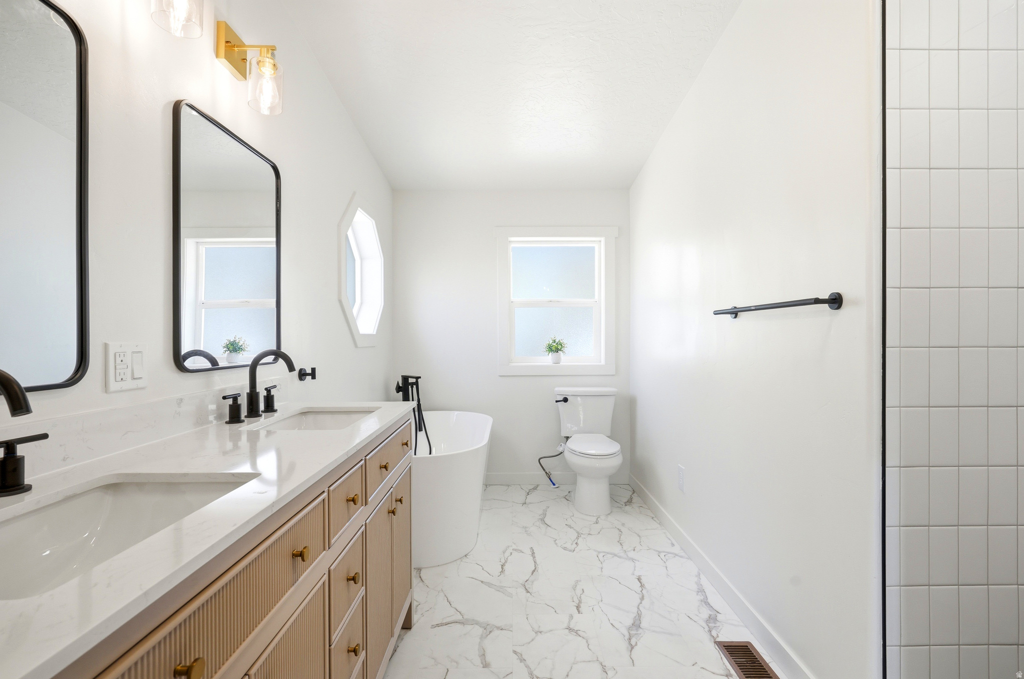 CANYON RIM ESTATES - Residential