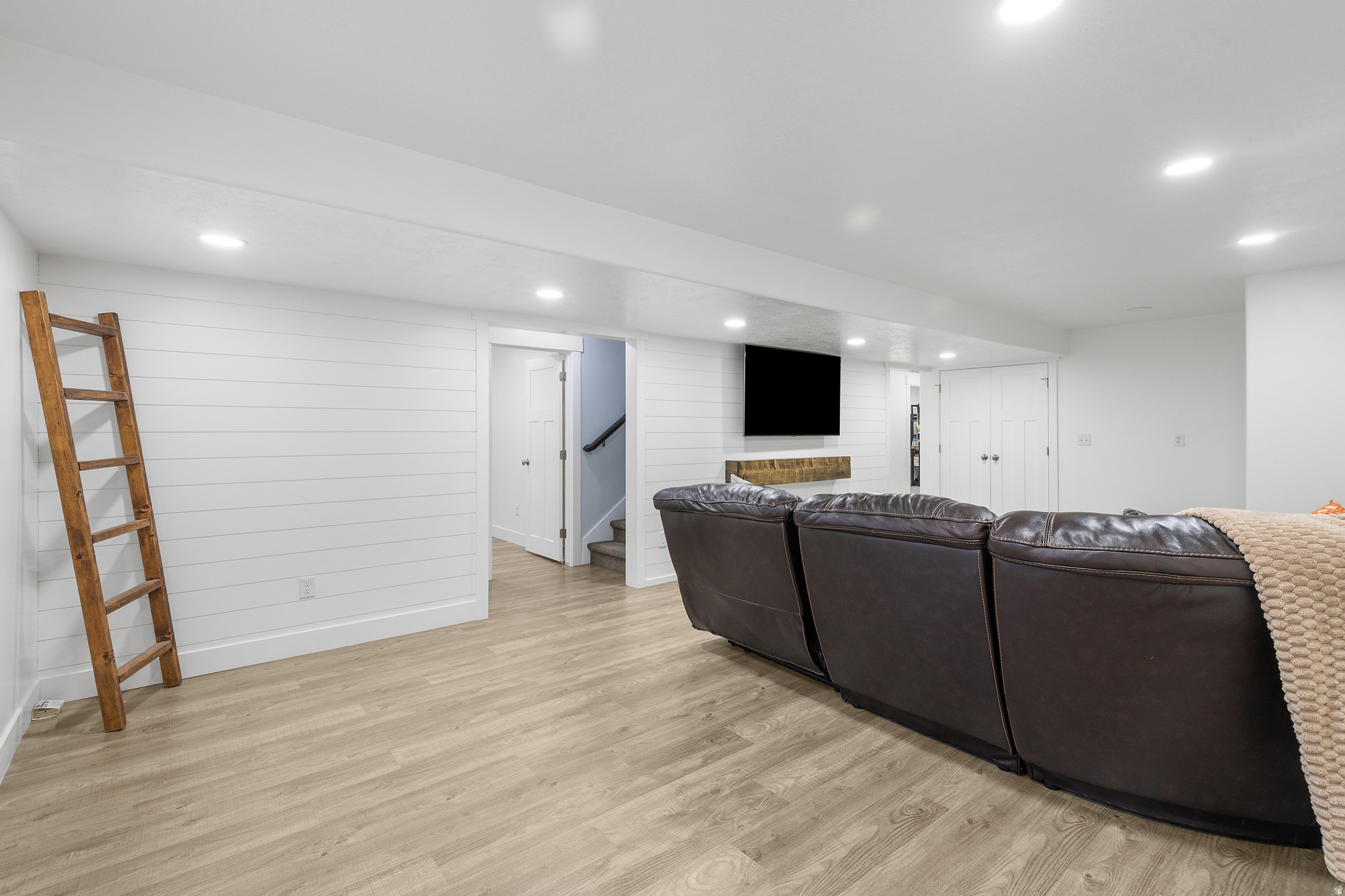 SAGE VALLEY - Residential