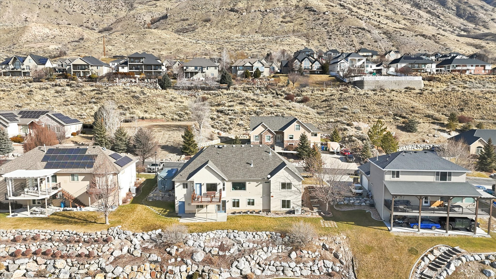 AVANYU ACRES - Residential