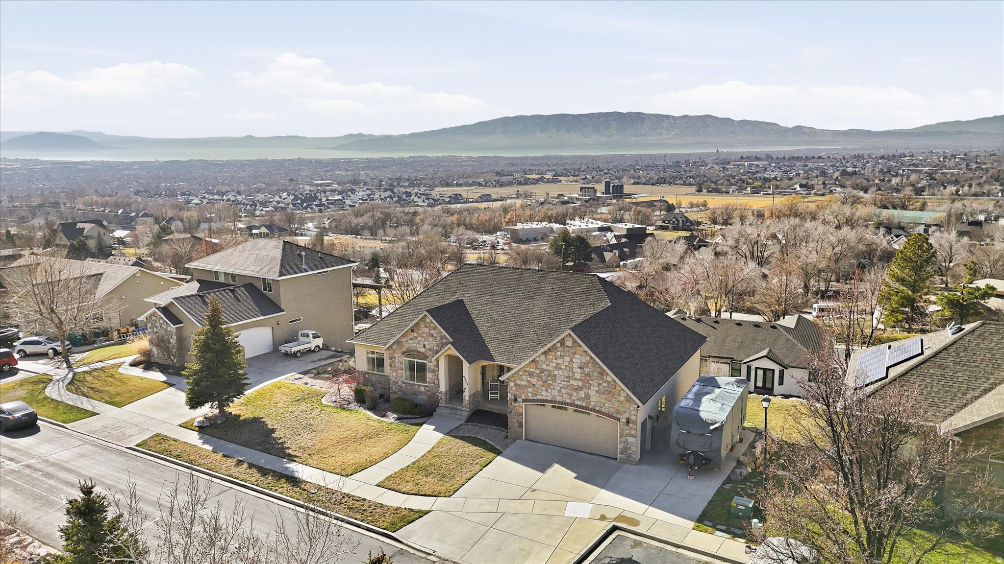 AVANYU ACRES - Residential