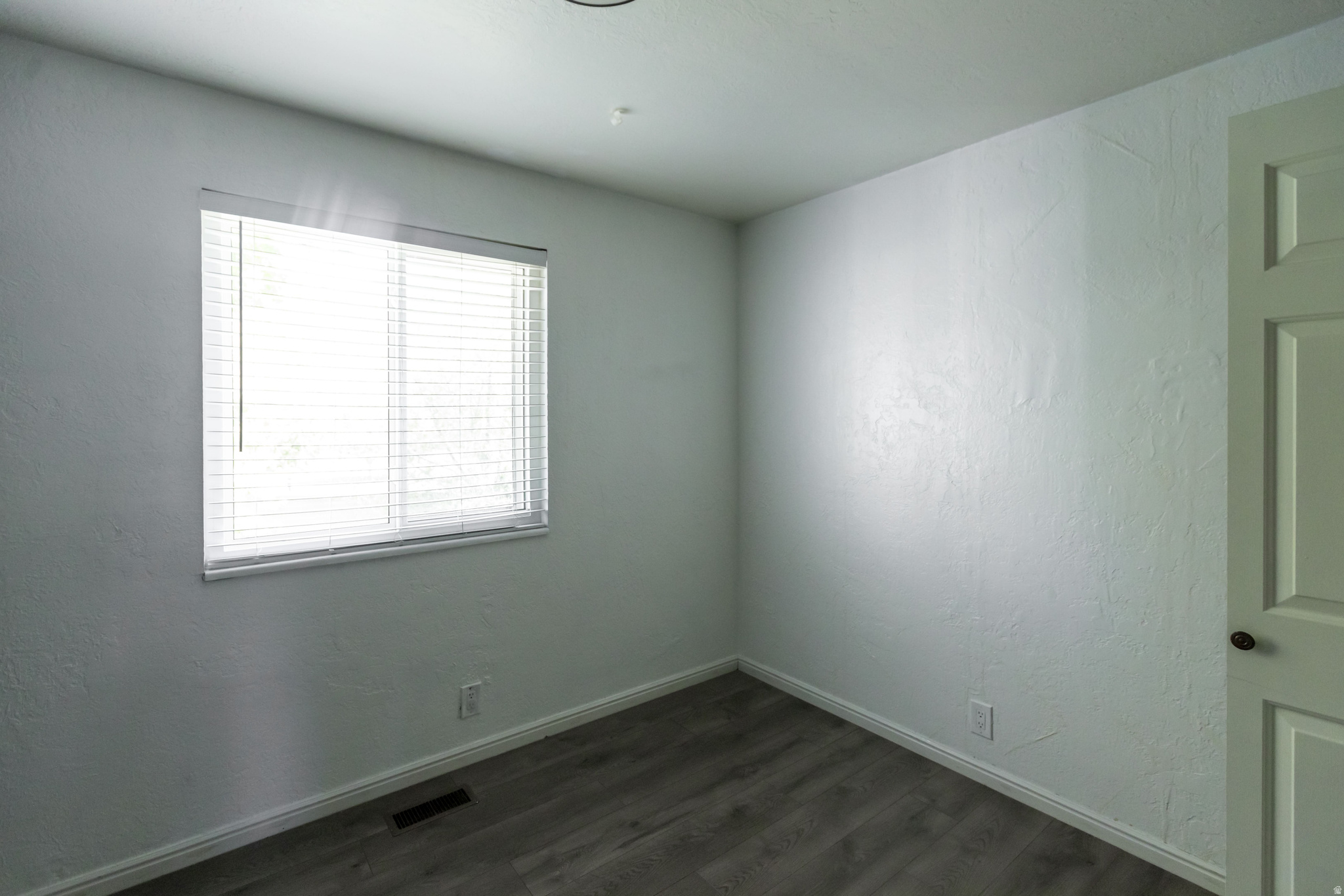 CREATIVE ESTATES - Residential