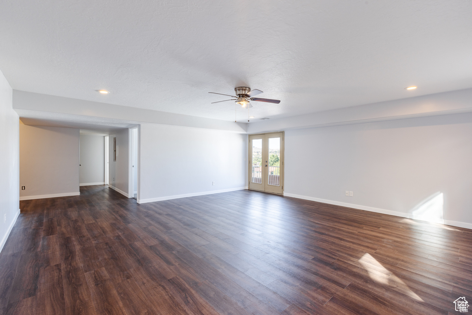 SHADOW MOUNTAIN TOWNHOMES - Residential