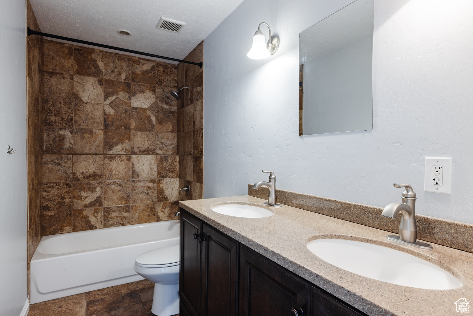 SHADOW MOUNTAIN TOWNHOMES - Residential