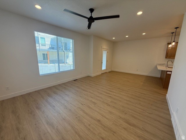 TRAVERSE MOUNTAIN - Residential