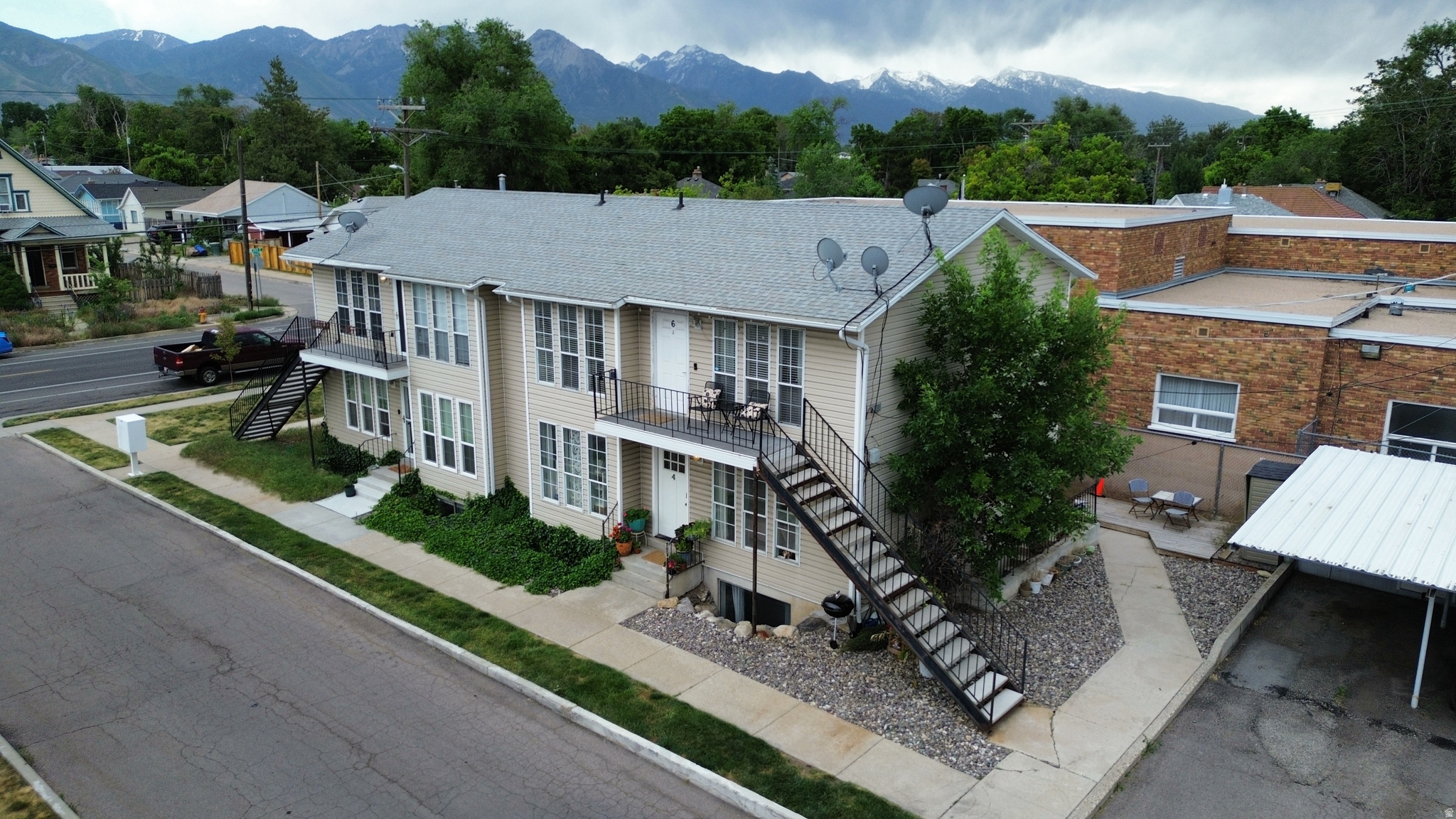 IVY COURT CONDM - Residential