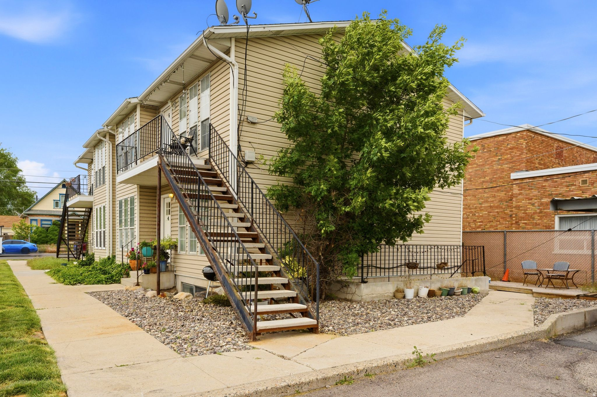 IVY COURT CONDM - Residential
