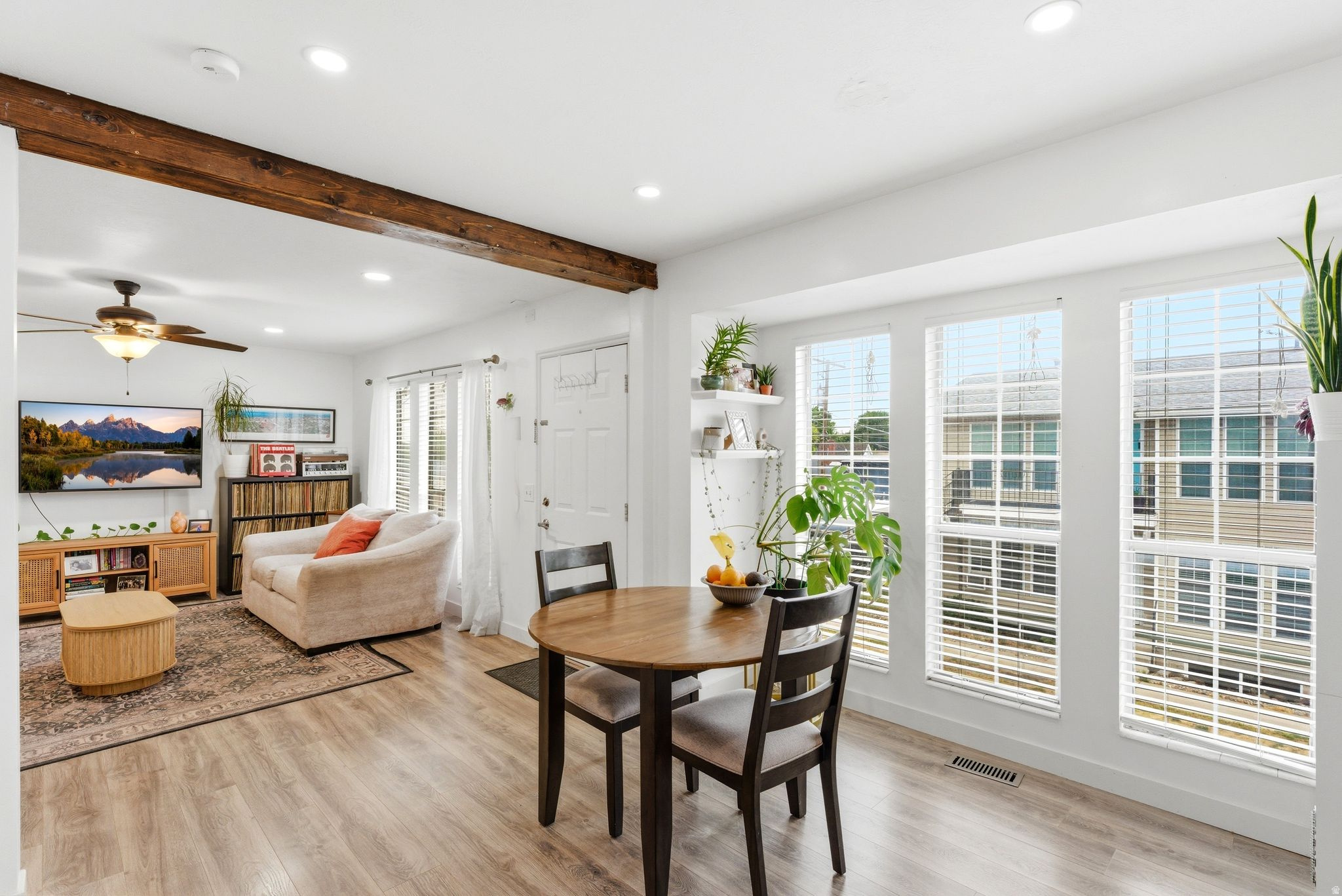 IVY COURT CONDM - Residential