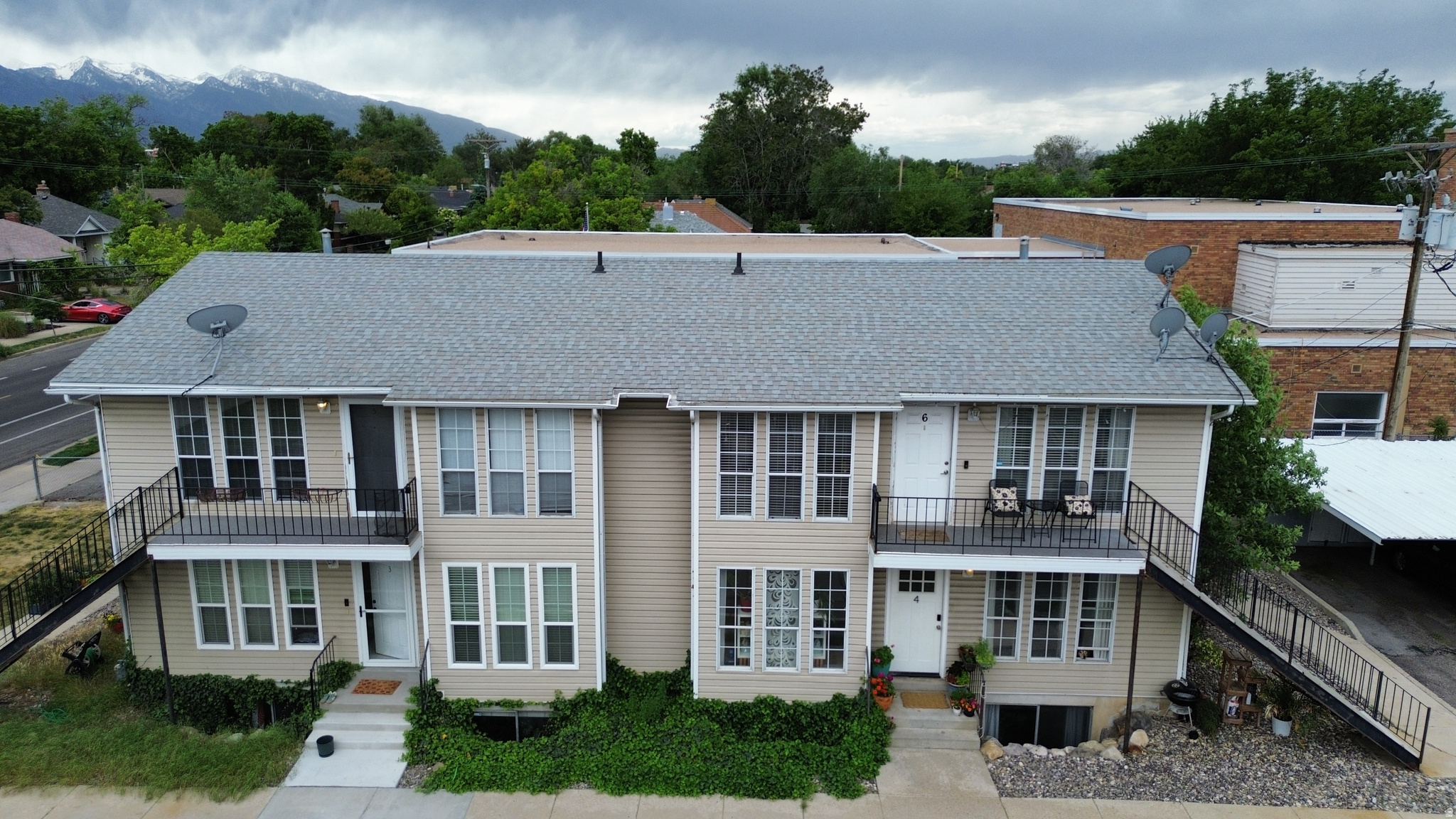 IVY COURT CONDM - Residential