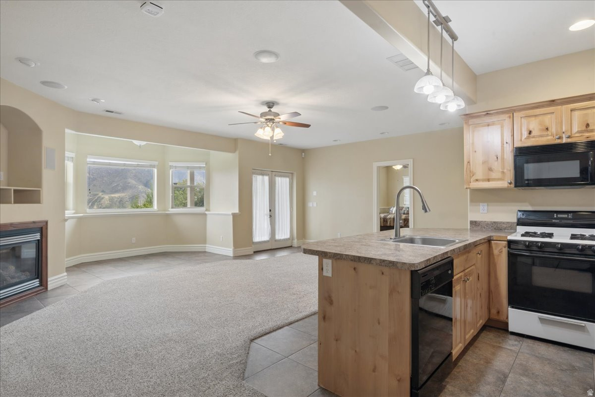 OAK MEADOWS - Residential