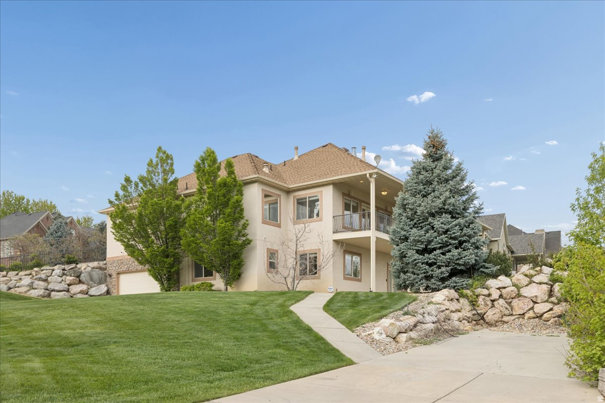 OAK MEADOWS - Residential