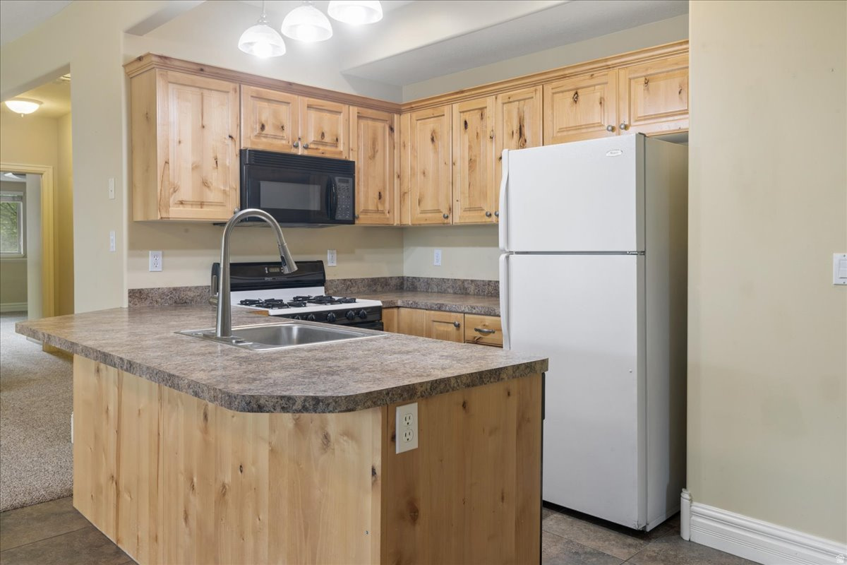 OAK MEADOWS - Residential