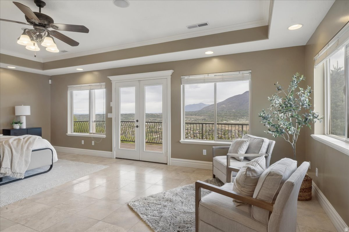 OAK MEADOWS - Residential