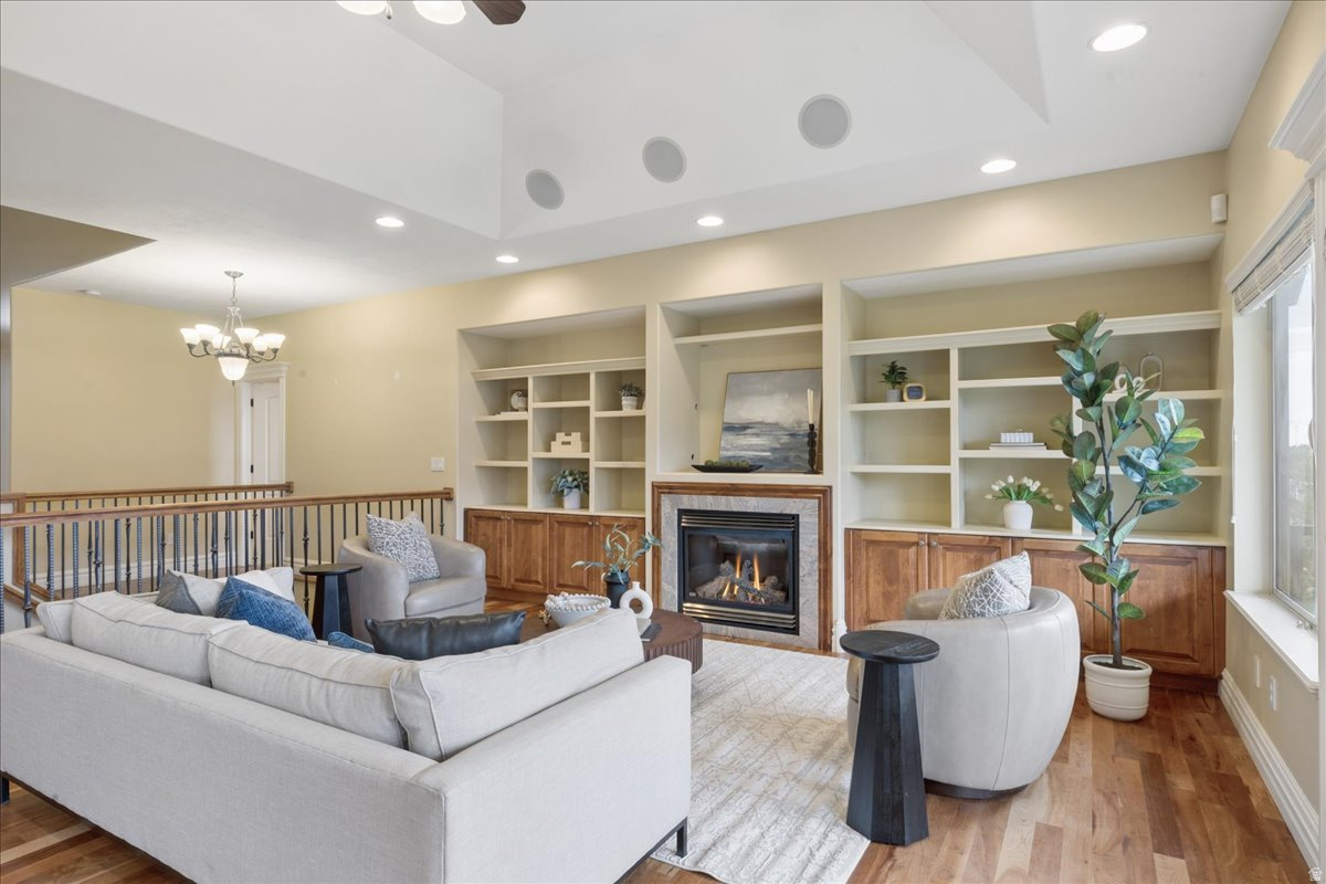 OAK MEADOWS - Residential