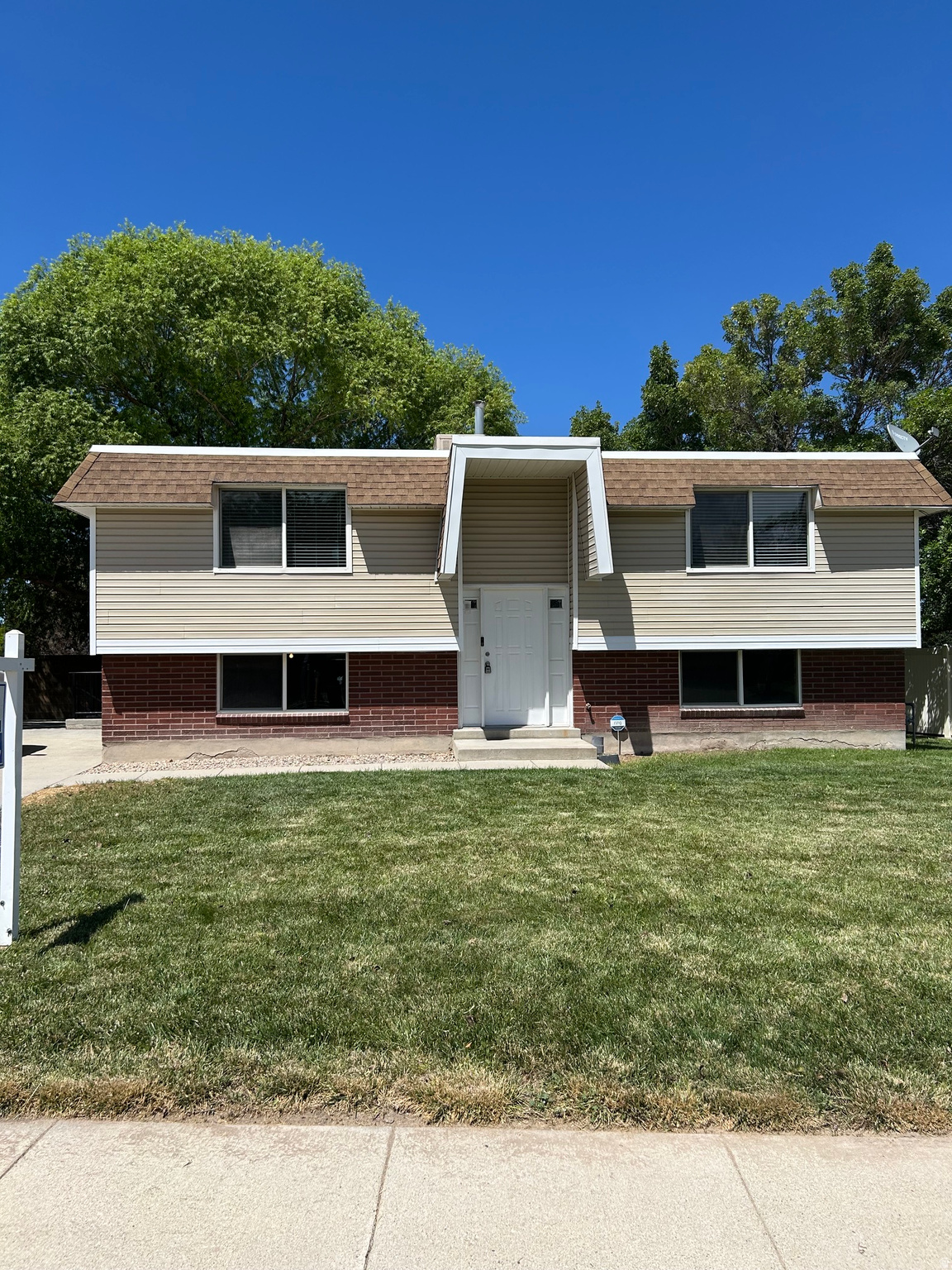 COLONY SOUTH - Residential