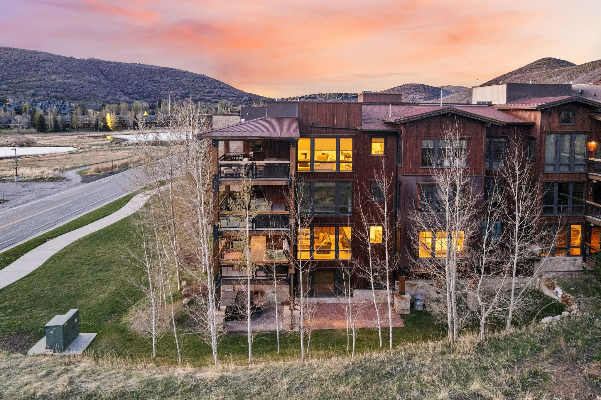 DEER VALLEY PHASE II CONDOMINIUM - Residential