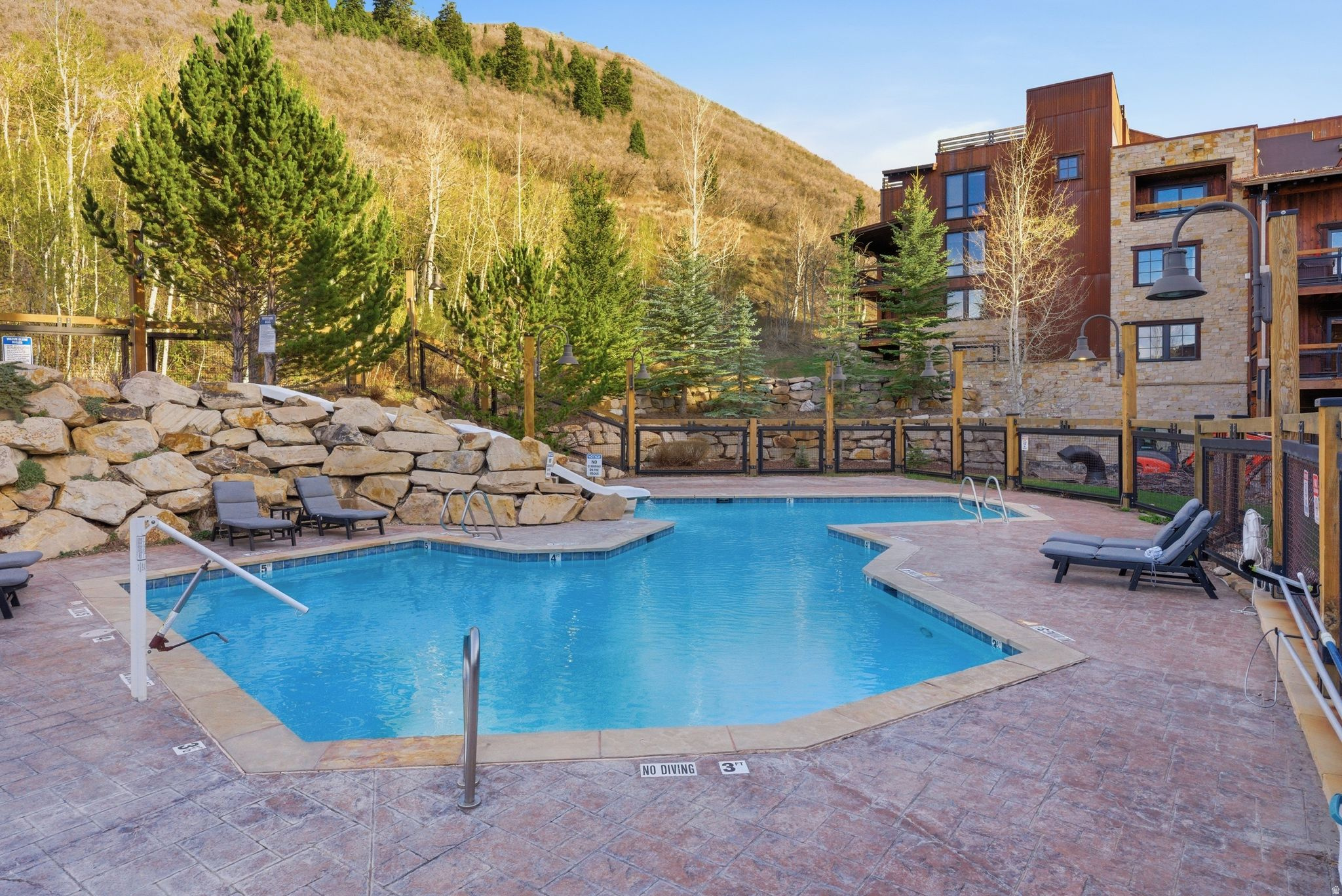 DEER VALLEY PHASE II CONDOMINIUM - Residential