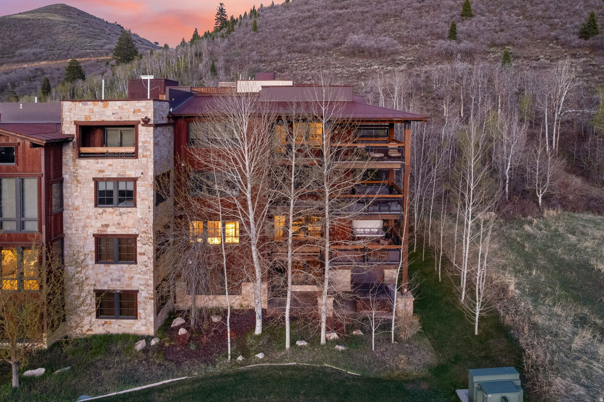 DEER VALLEY PHASE II CONDOMINIUM - Residential