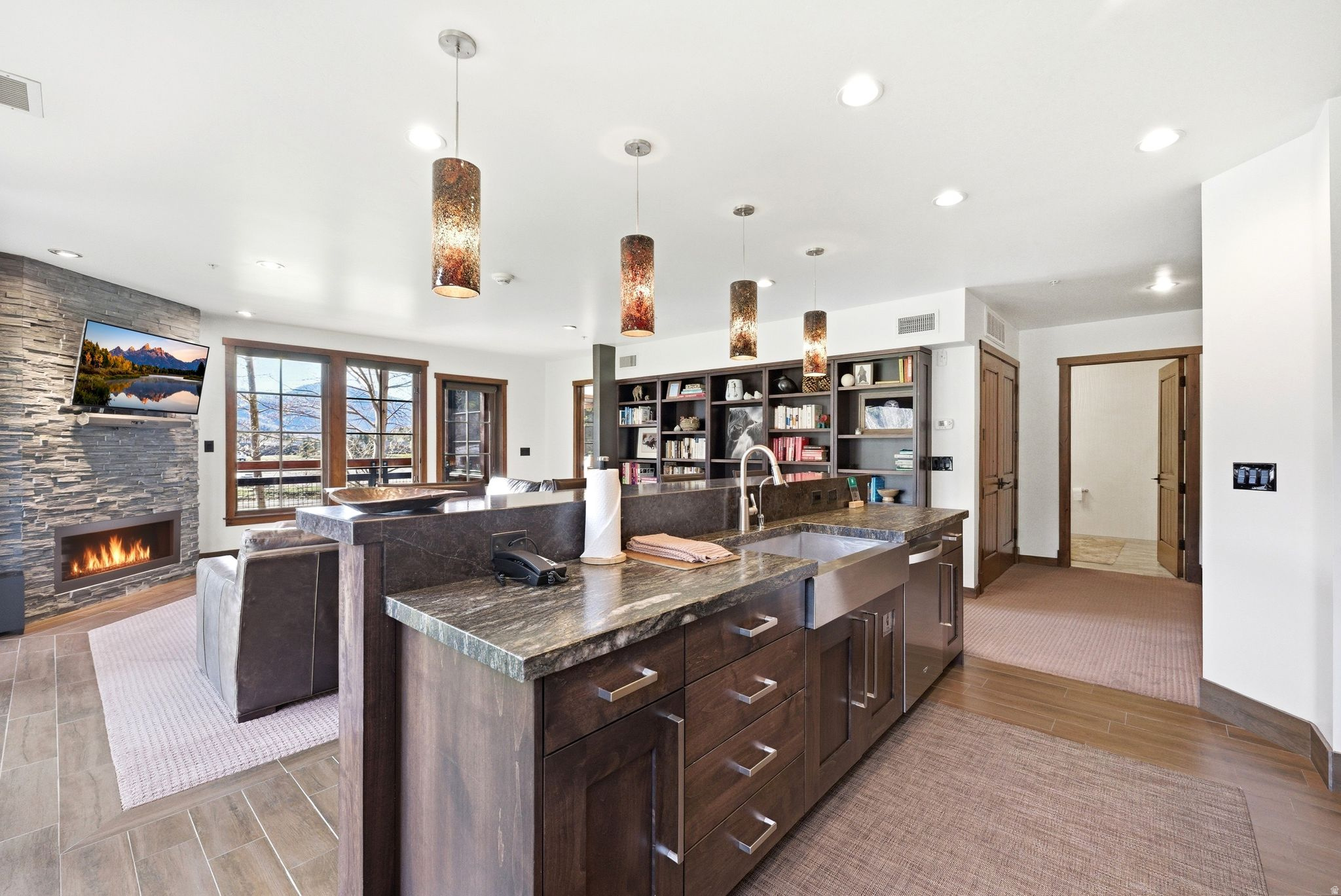 DEER VALLEY PHASE II CONDOMINIUM - Residential