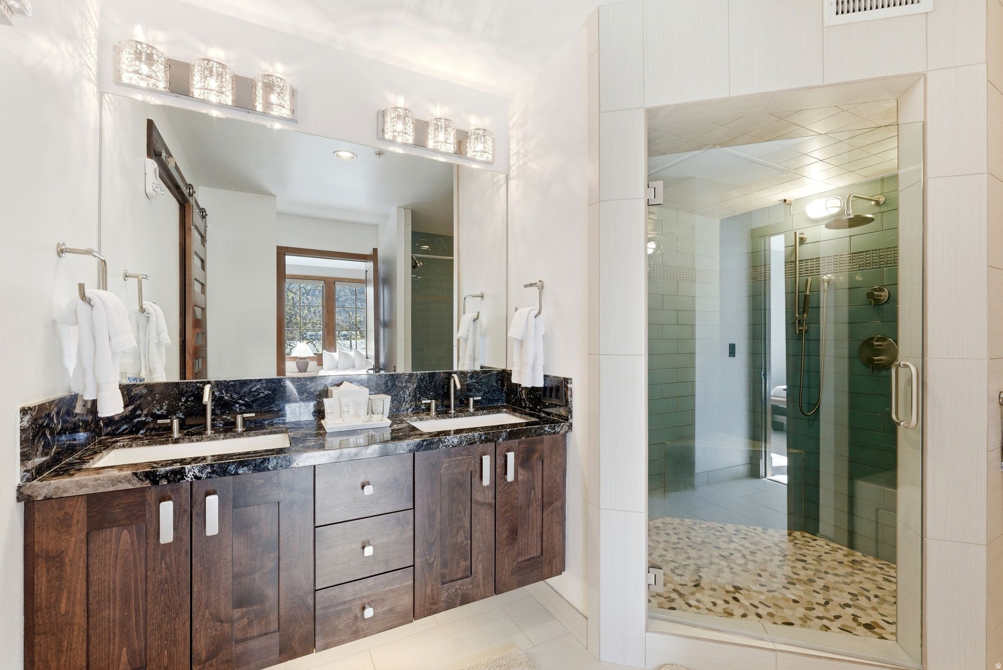 DEER VALLEY PHASE II CONDOMINIUM - Residential