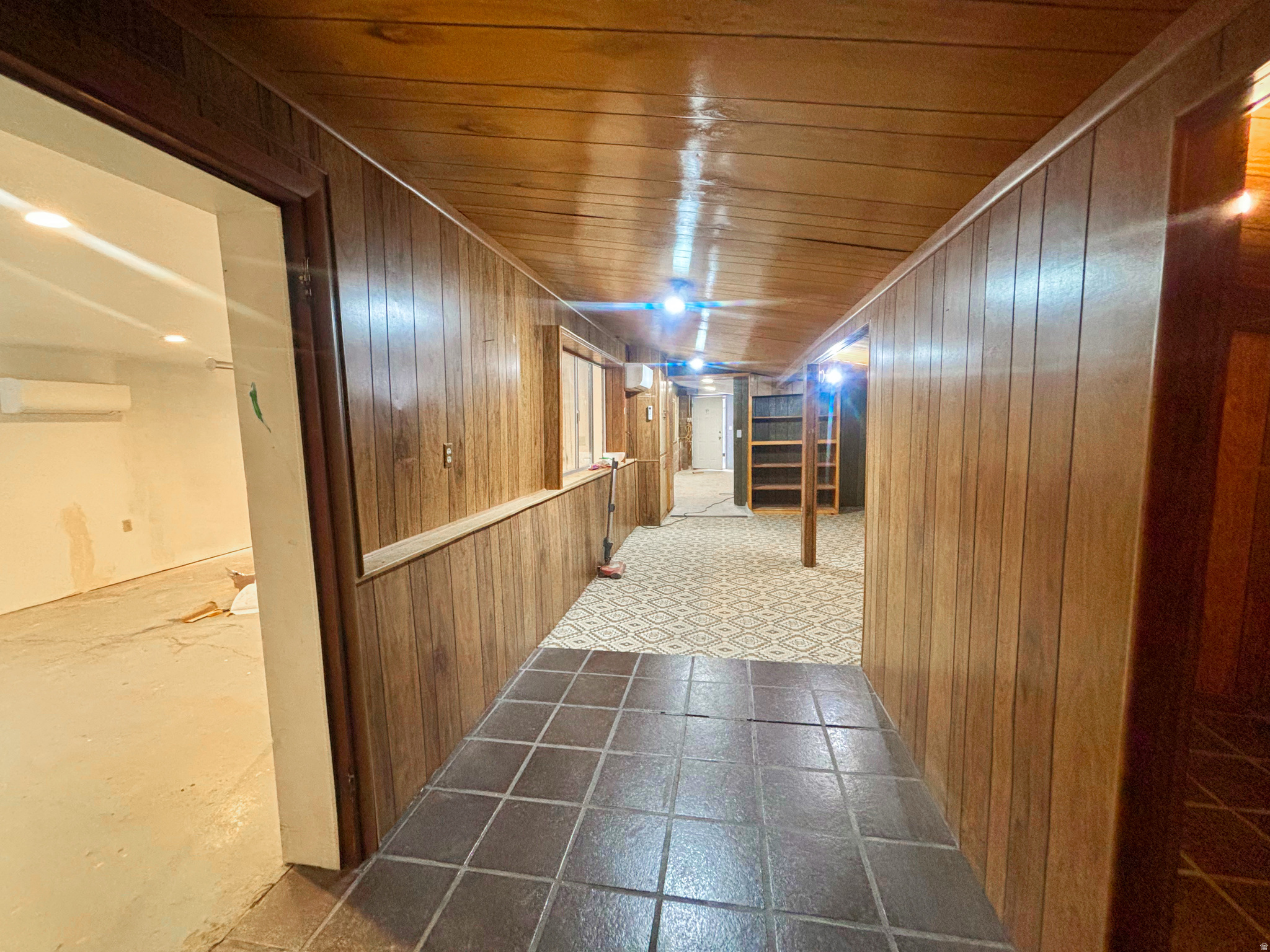 DANMOR - Commercial Sale
