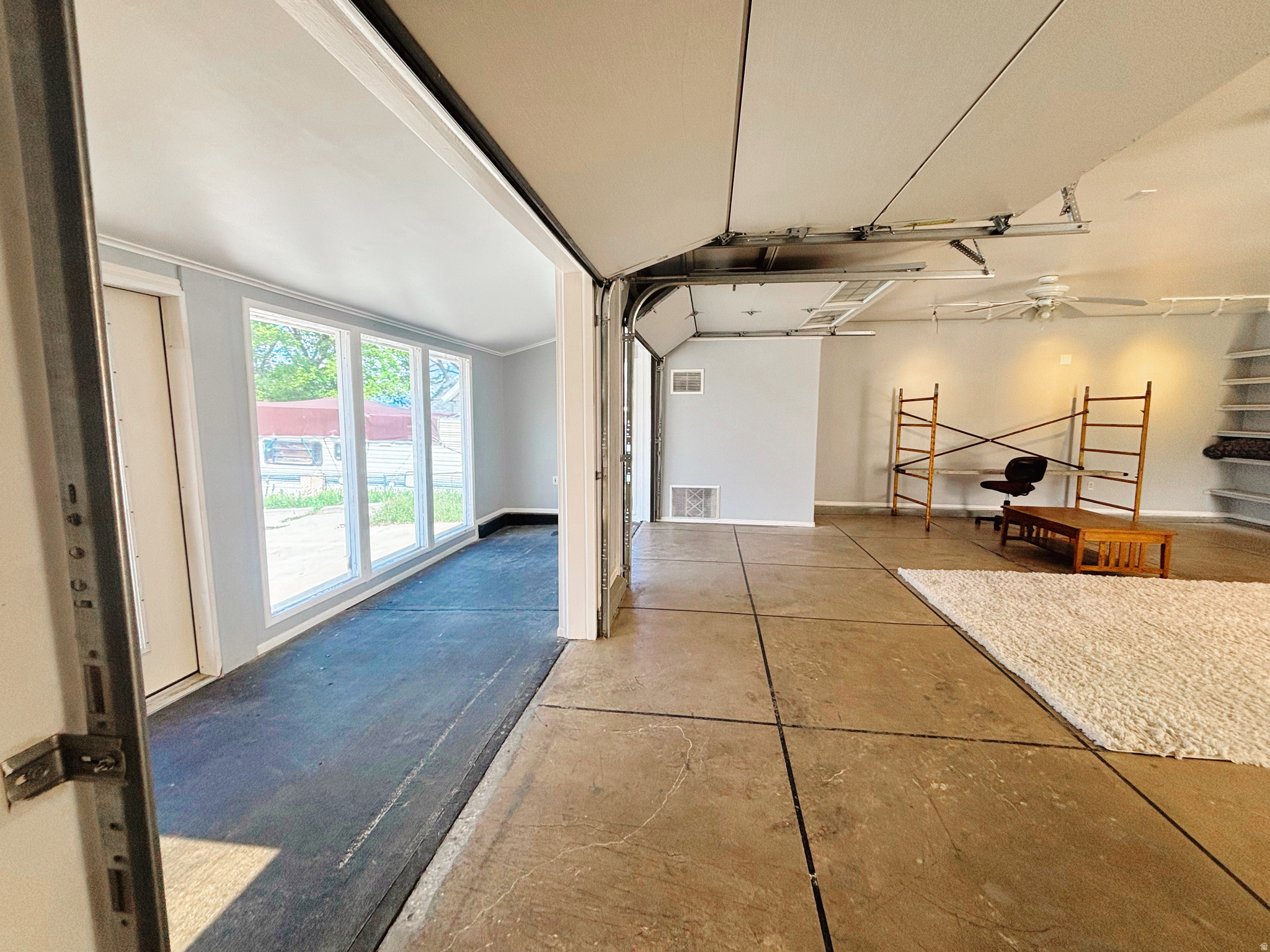 DANMOR - Commercial Sale