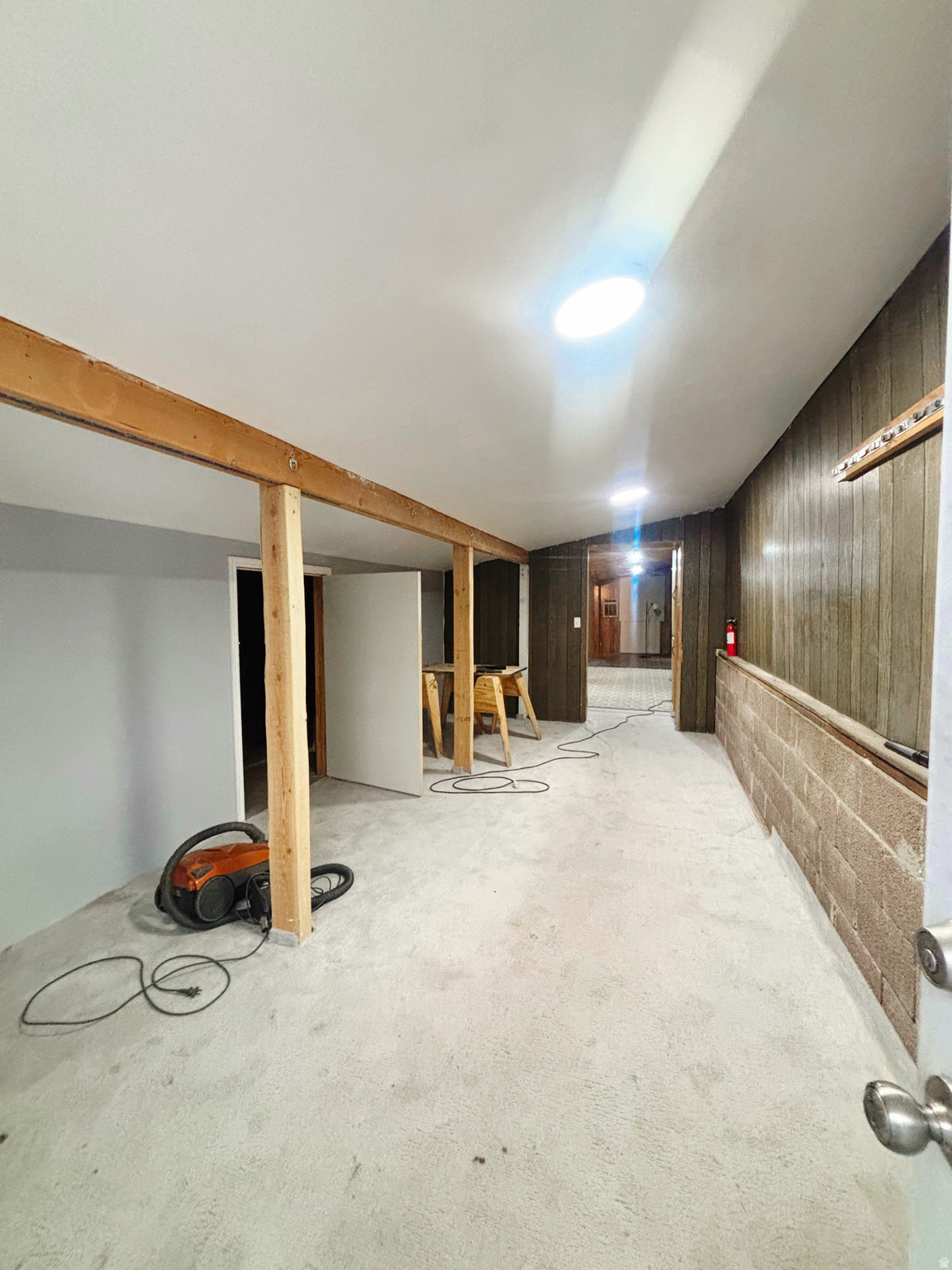 DANMOR - Commercial Sale