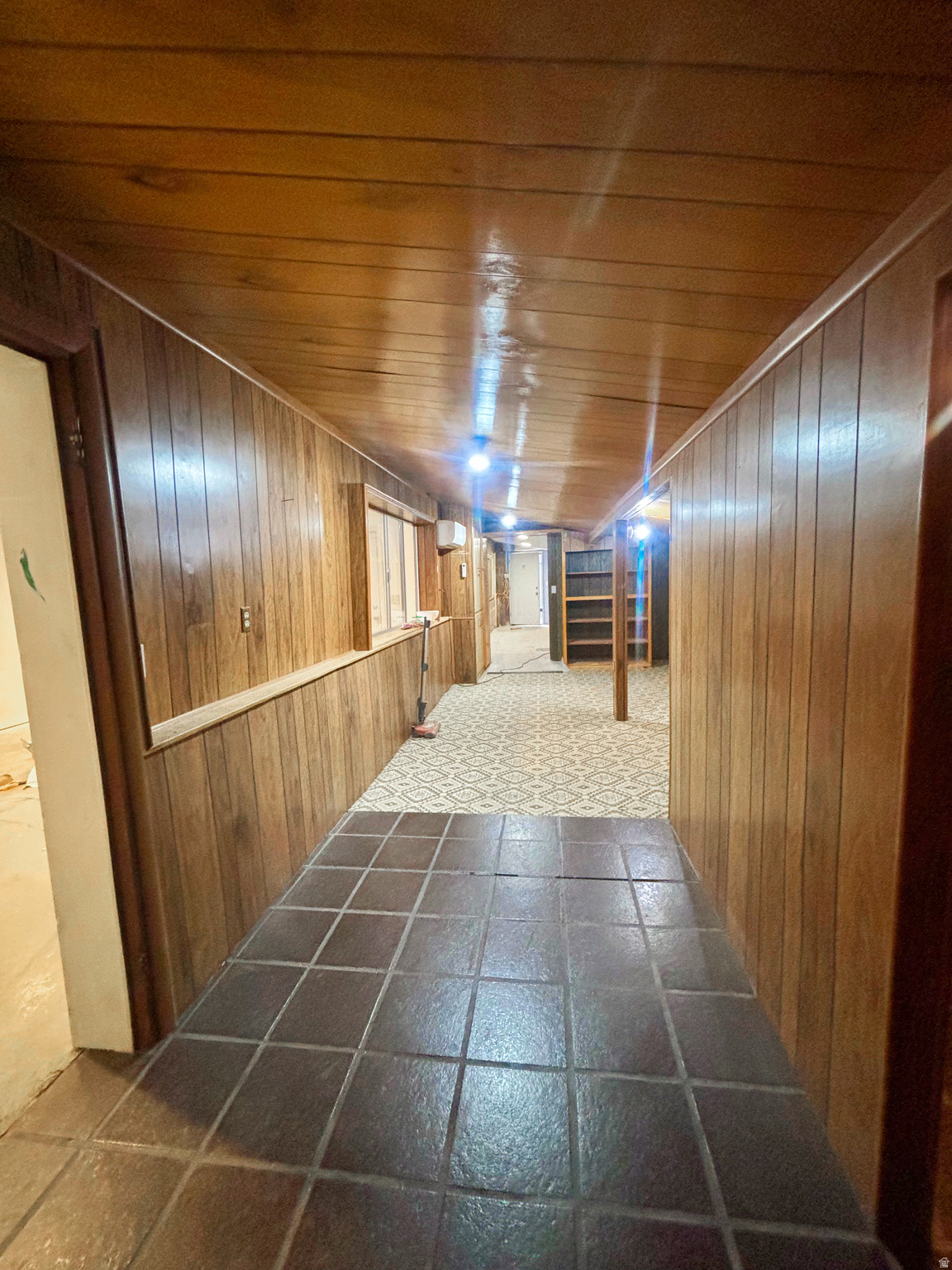 DANMOR - Commercial Sale