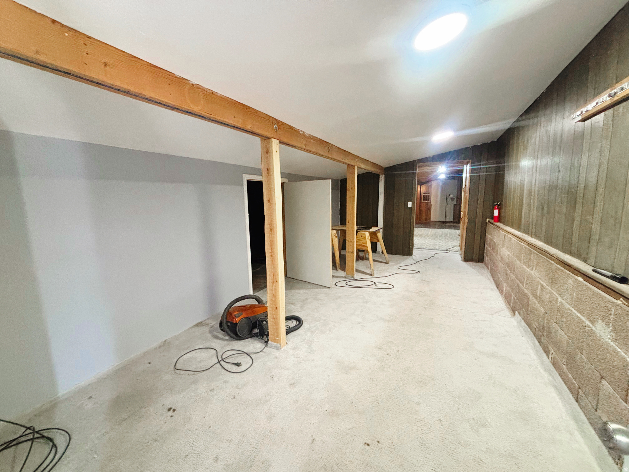 DANMOR - Commercial Sale